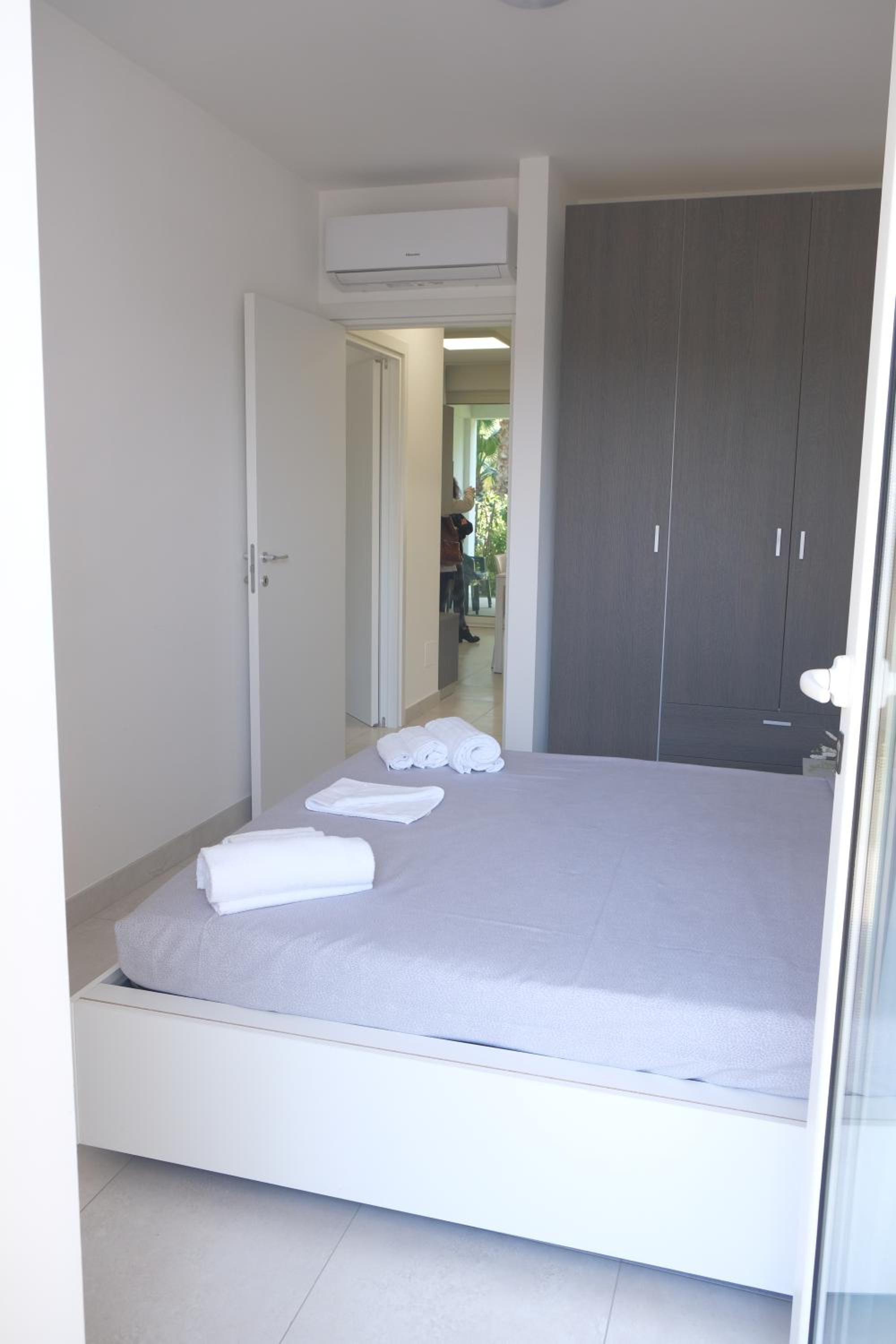 Apartment - Ground Floor - Photo 1