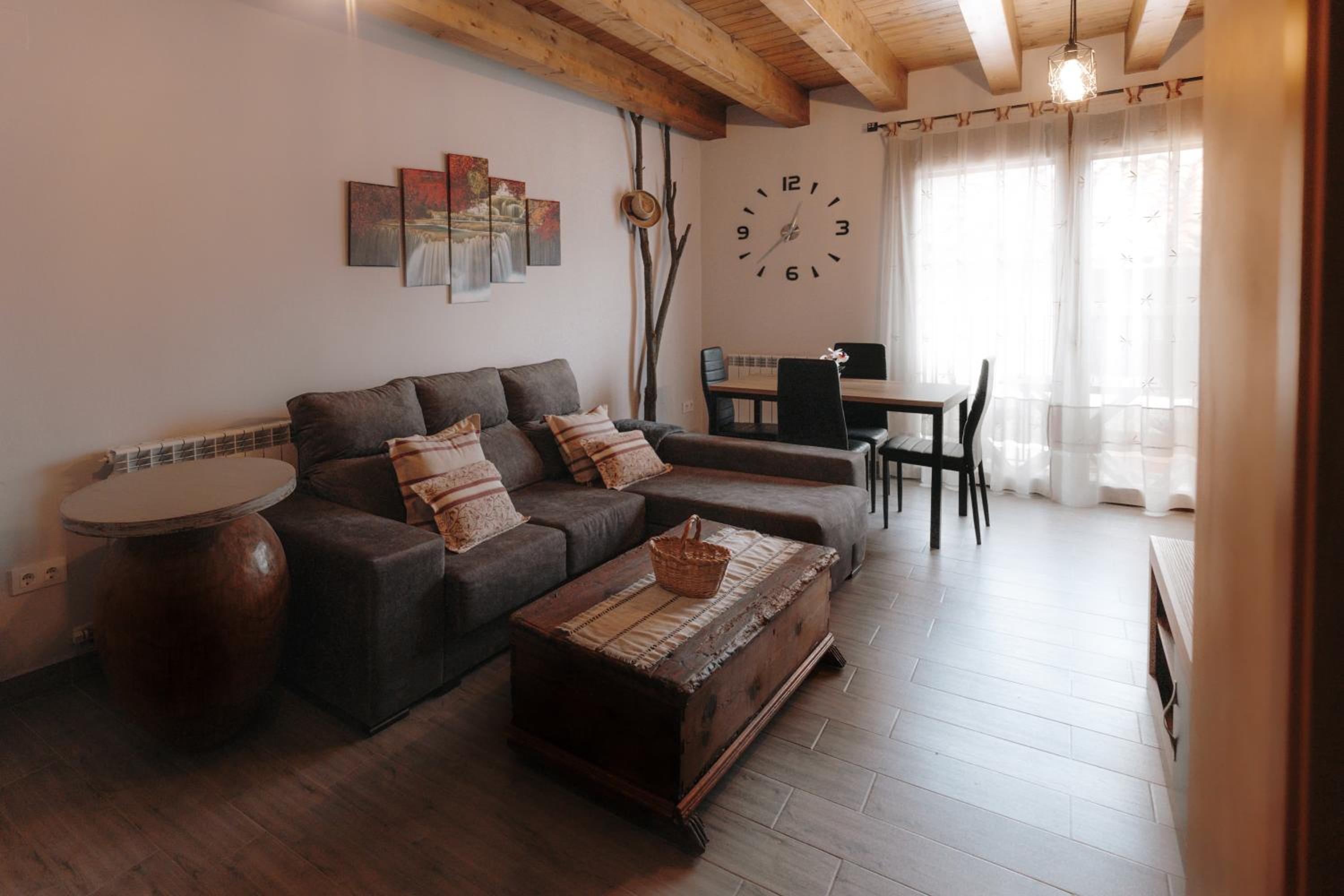 Apartamento con Balcón