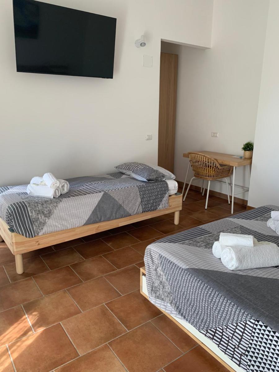 Triple Room with Private Bathroom photo 1