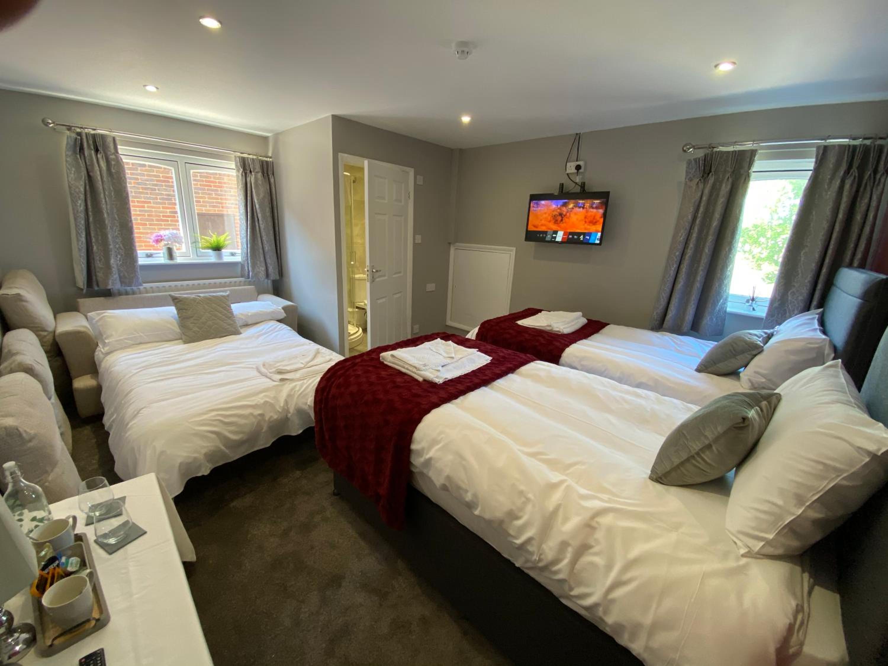 Triple Room - Photo 2