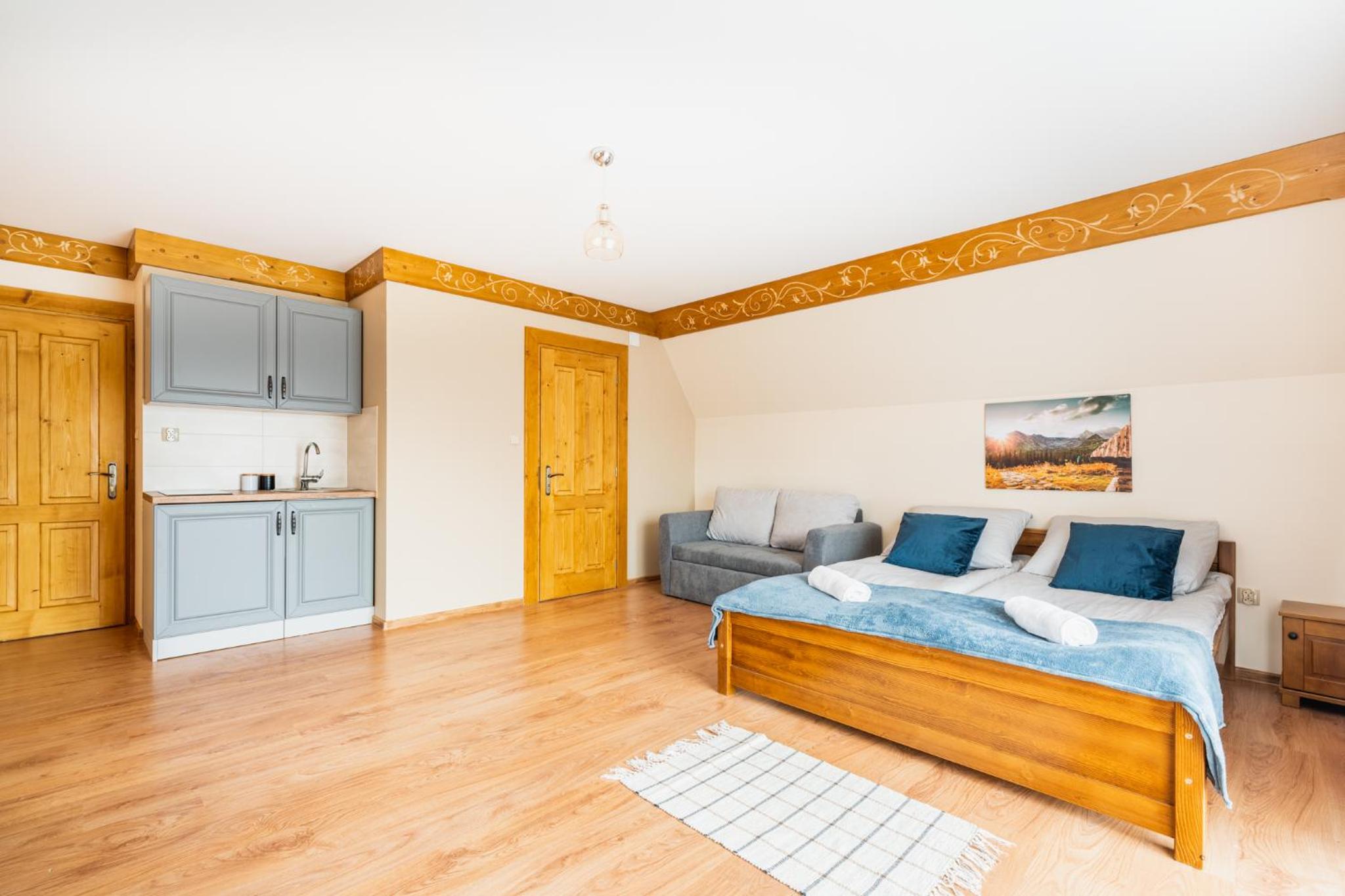 One-Bedroom Apartment - Photo 1