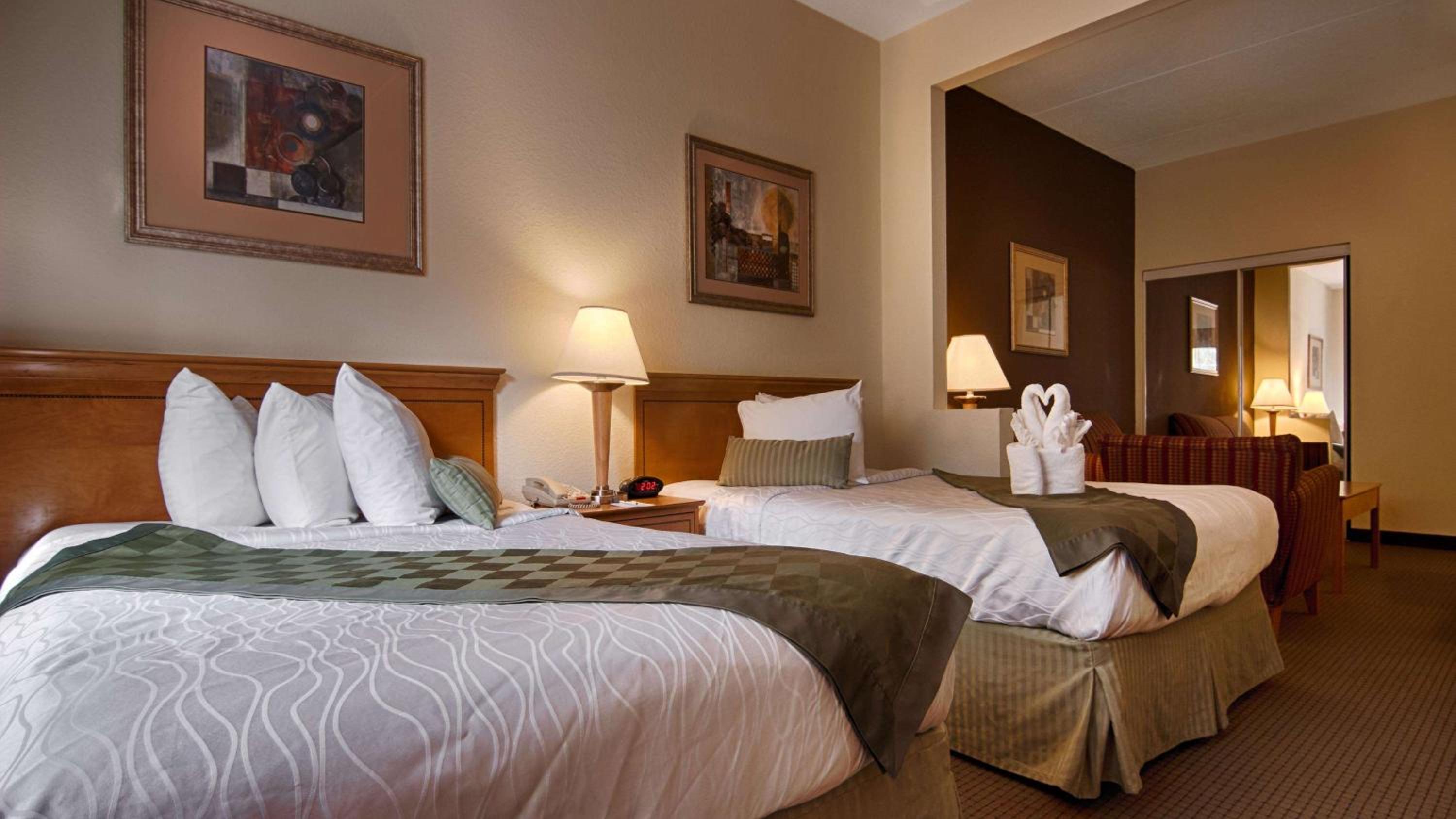 Mini Suite with Double Beds - Non-Smoking - Photo 1