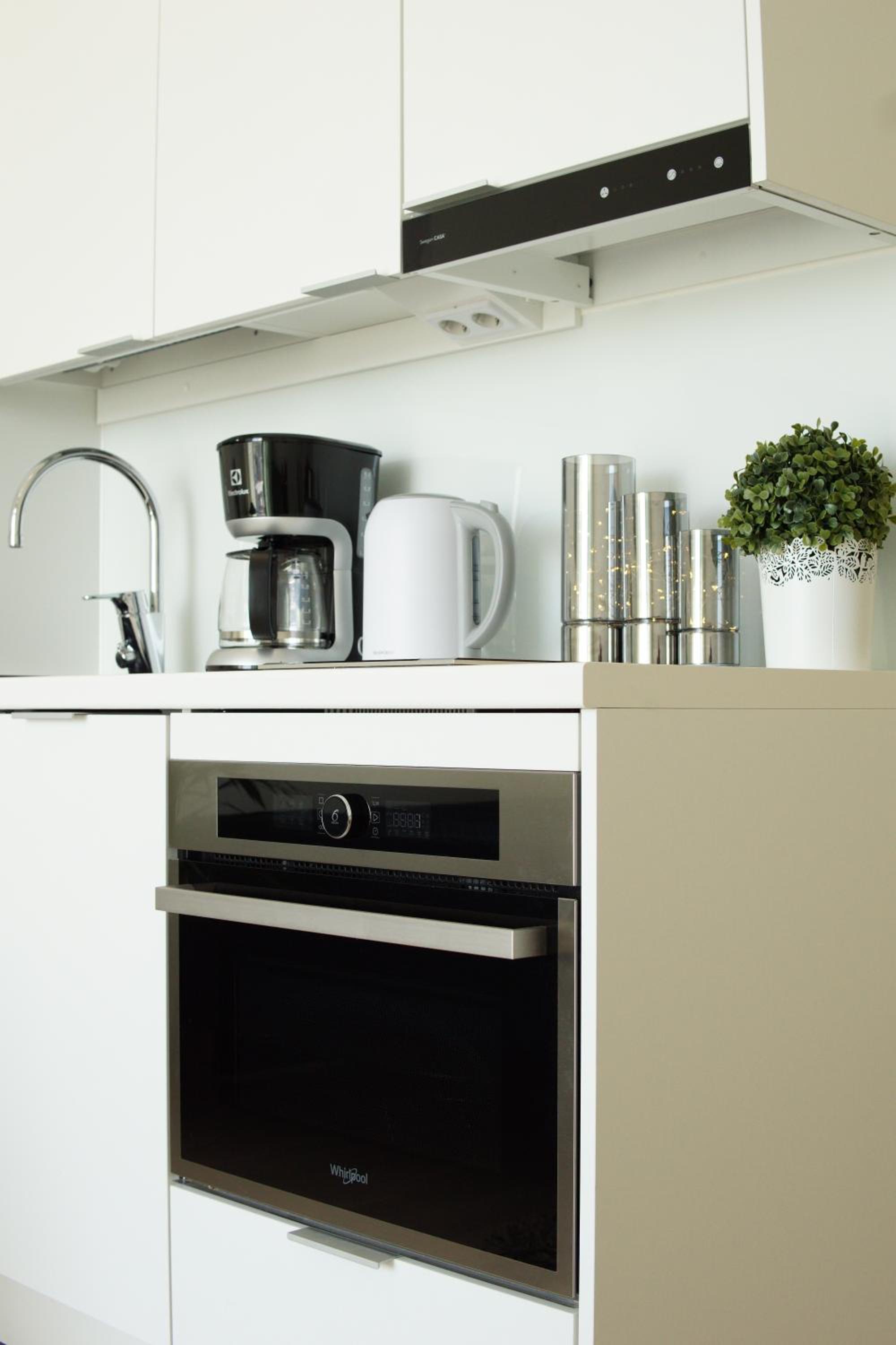 One-Bedroom Apartment - Photo 9