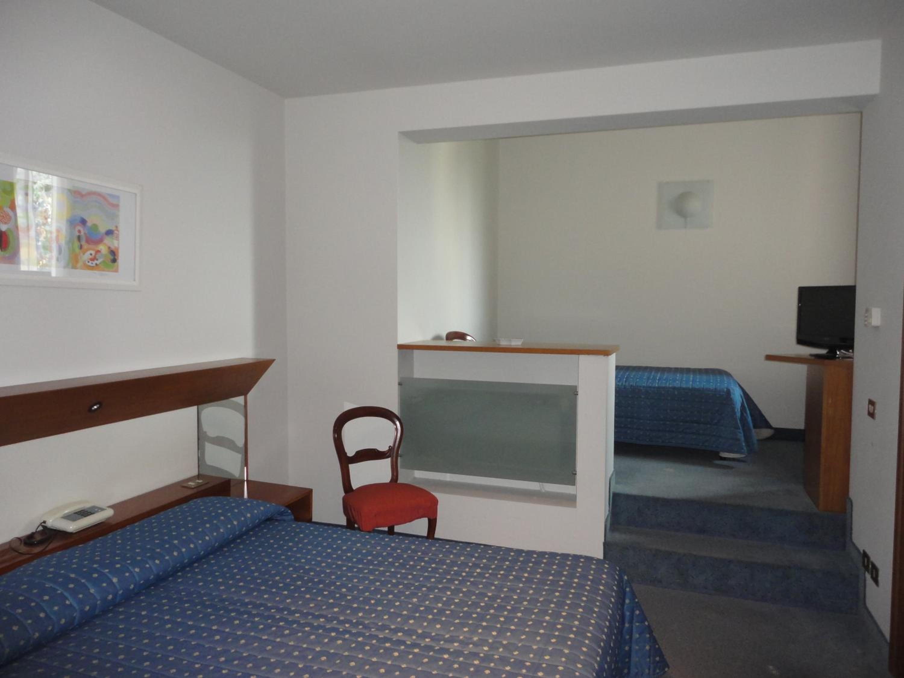 Triple Room with Private Bathroom - Photo 1