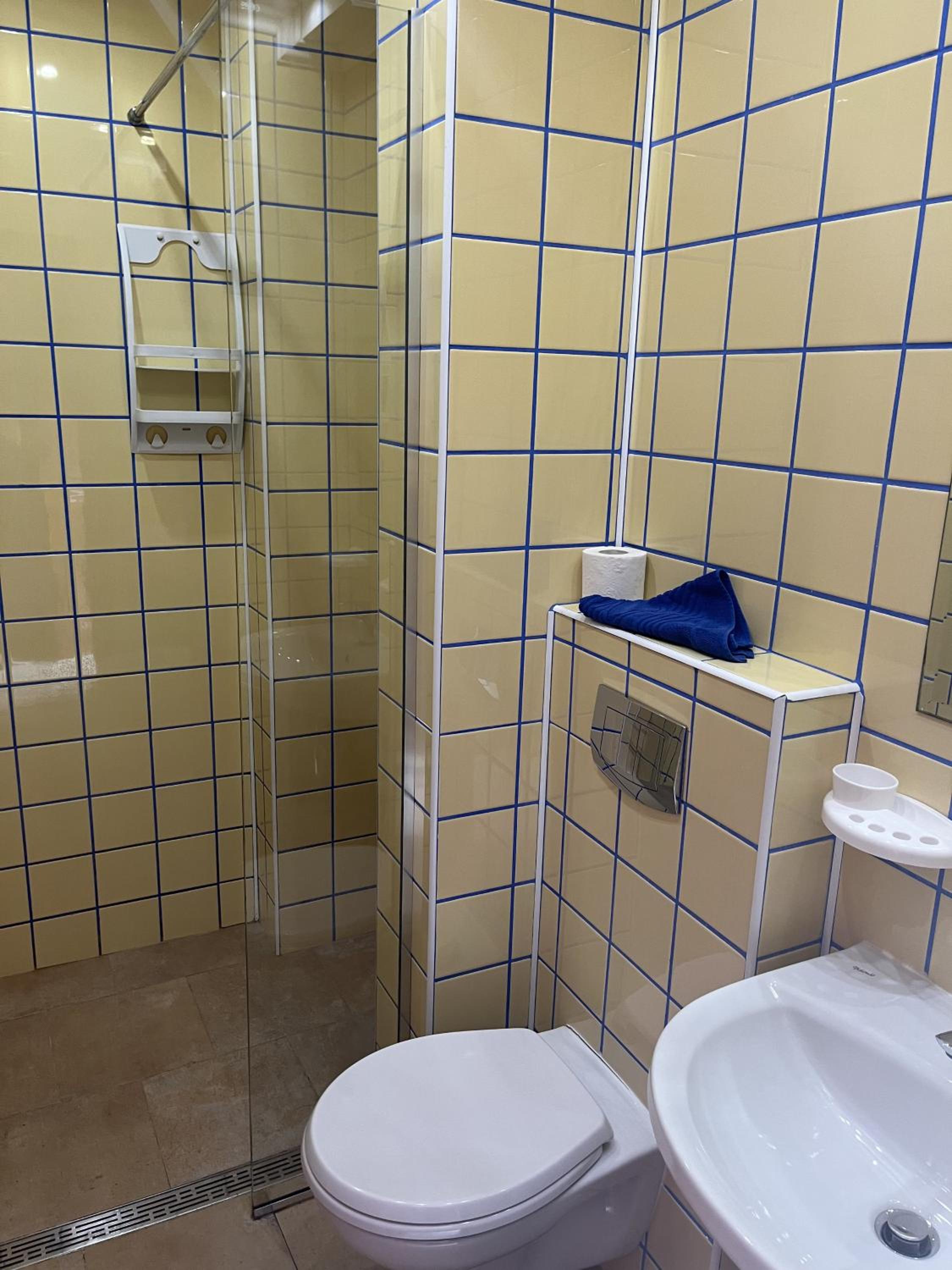 Quadruple Room with Sea View and Balcony photo 3