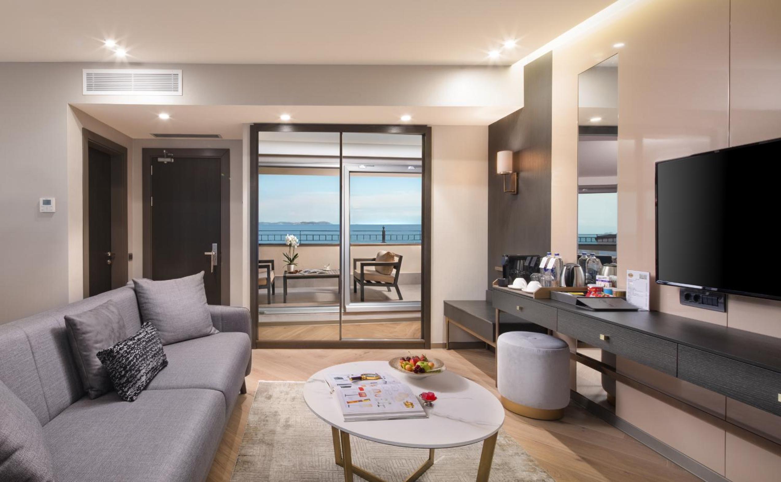 Marmara Suite with Sea View photo 3