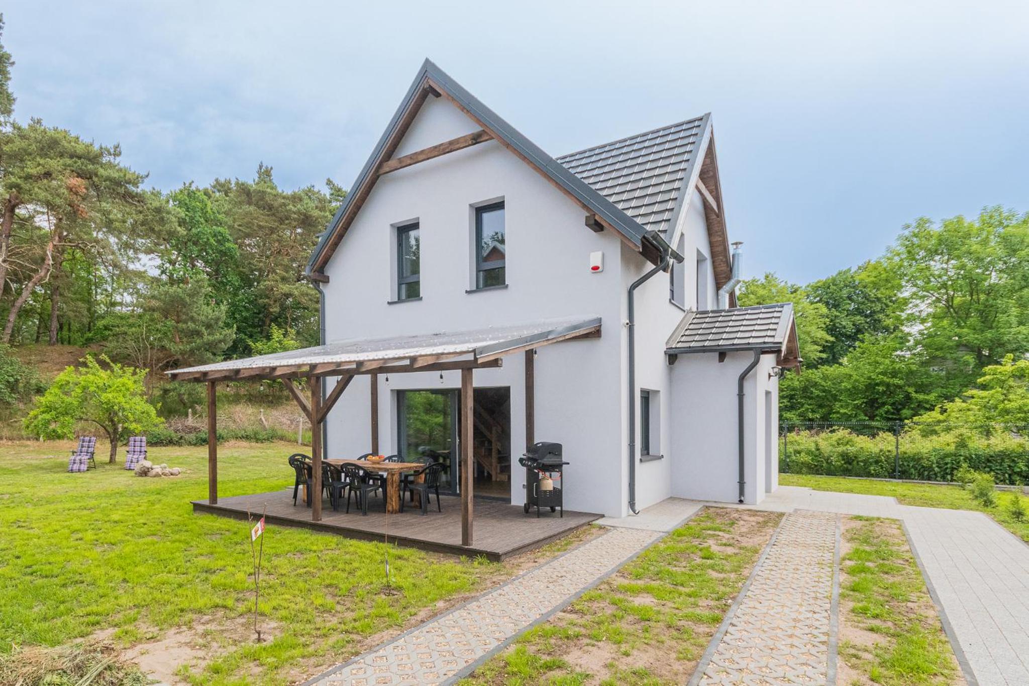 Two-Bedroom House - Photo 10