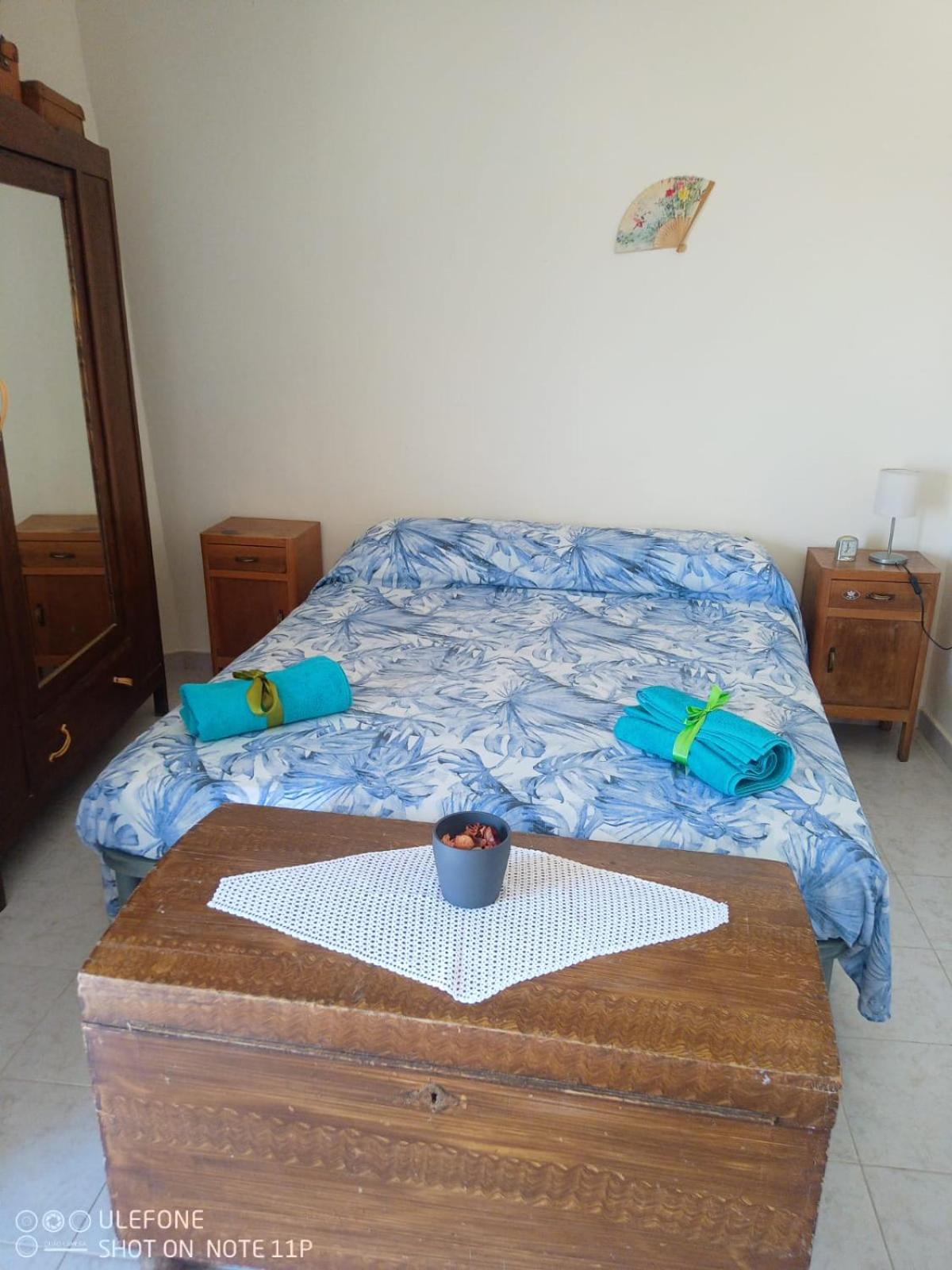 One-Bedroom House - Photo 9