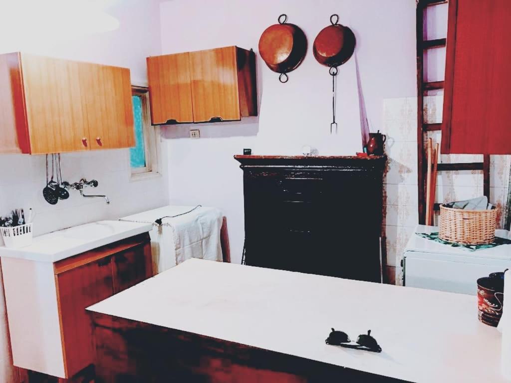 One-Bedroom House - Photo 10