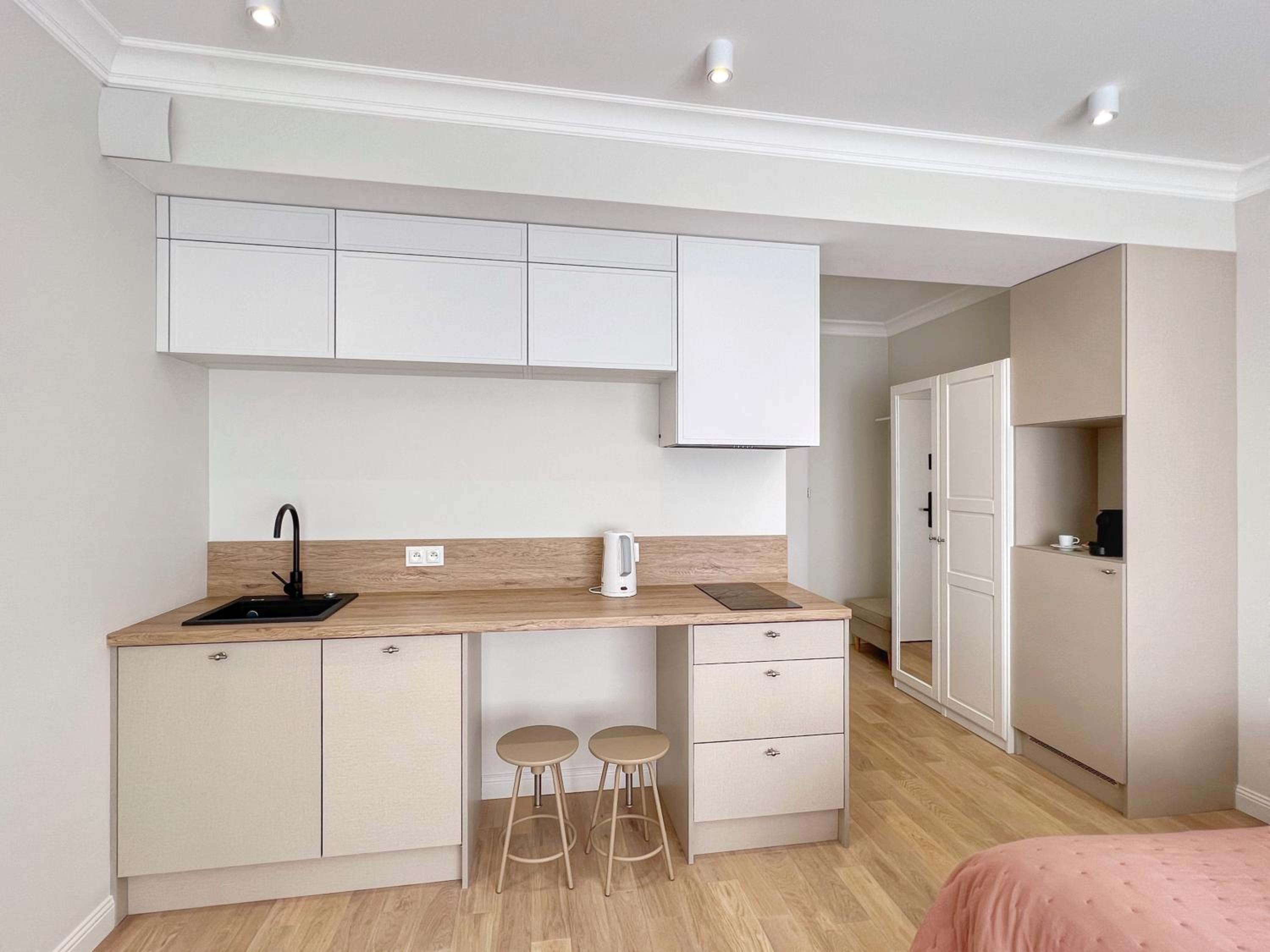 Studio Apartment - Photo 13