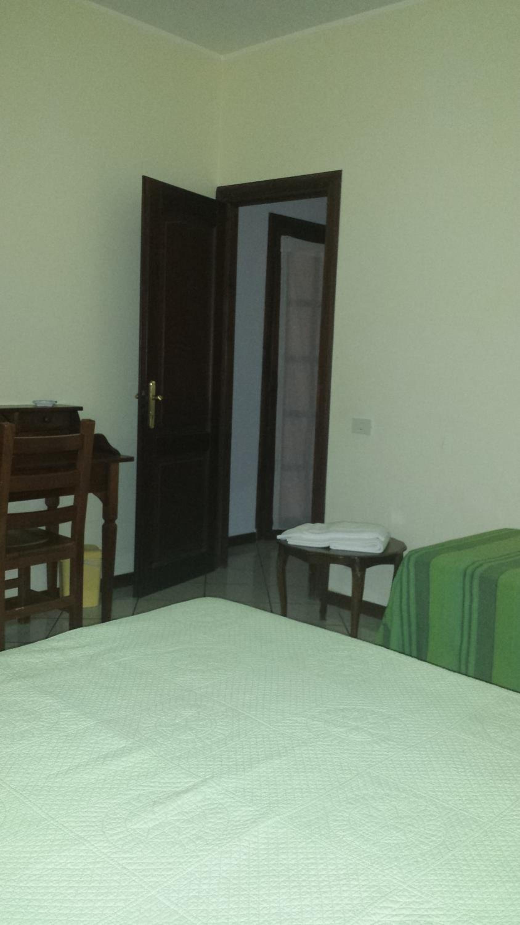 Comfort Triple Room with Shower photo 1