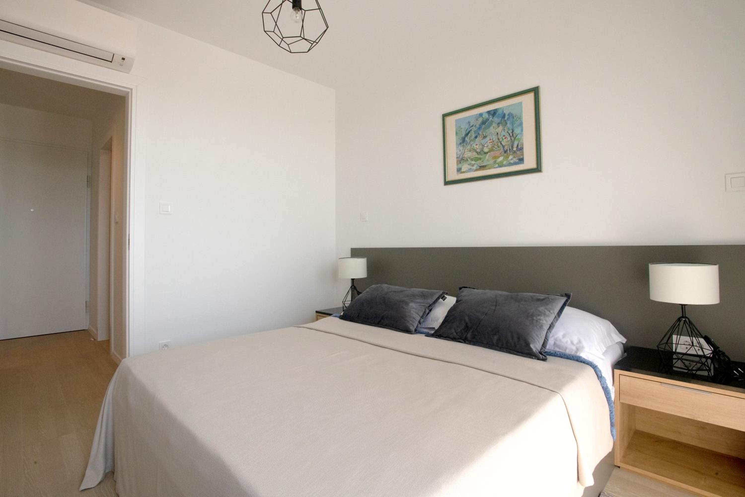 One-Bedroom Apartment with Terrance and Sea View photo 1