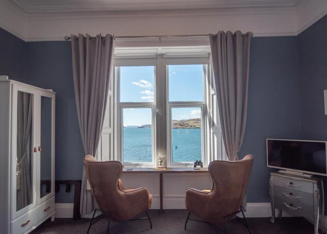 Twin Room with Sea View - Photo 2