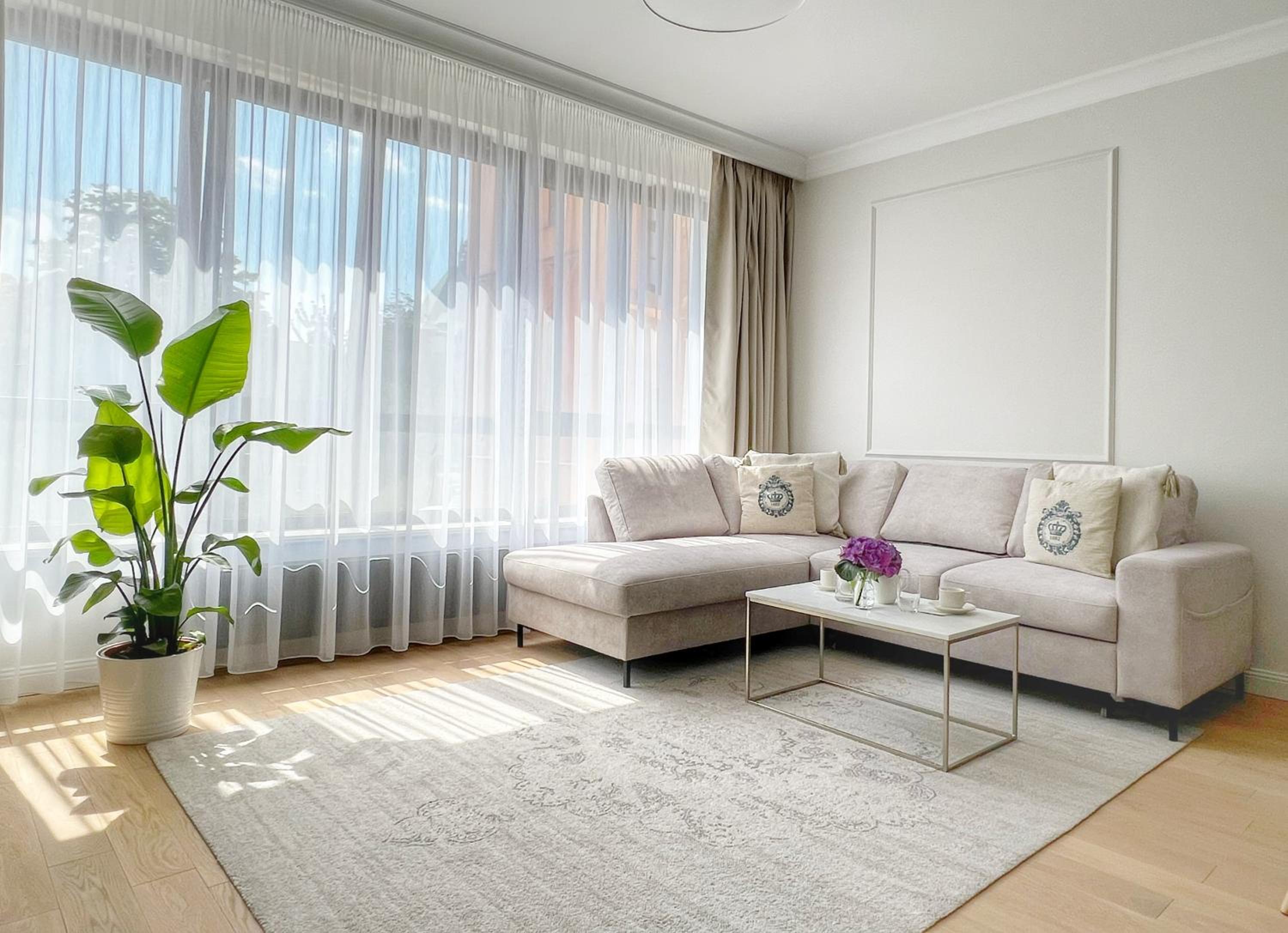 Two-Bedroom Suite - Photo 3