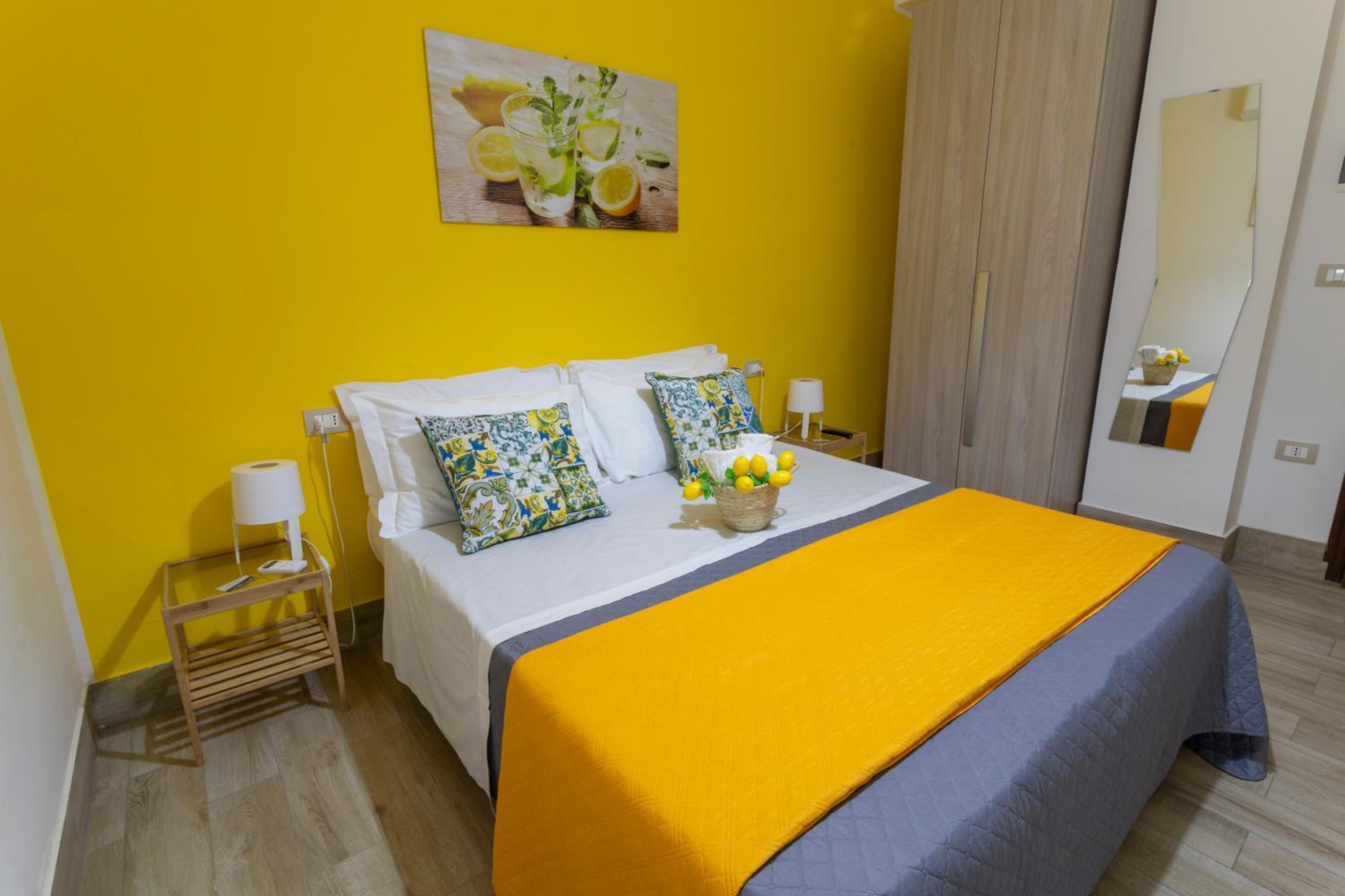 Double or Twin Room - Photo 9