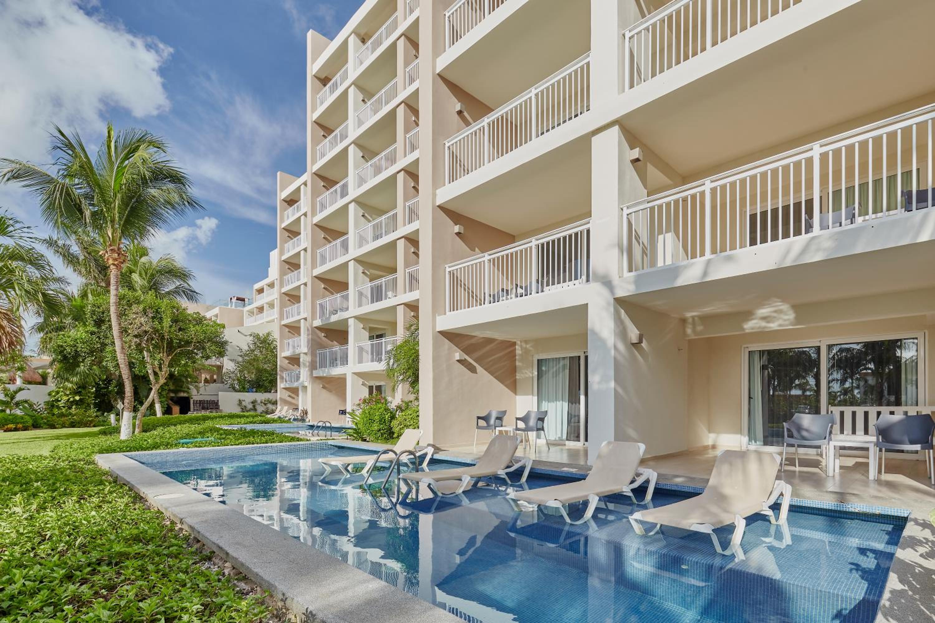3 Bedroom Family Suite with Private Pool