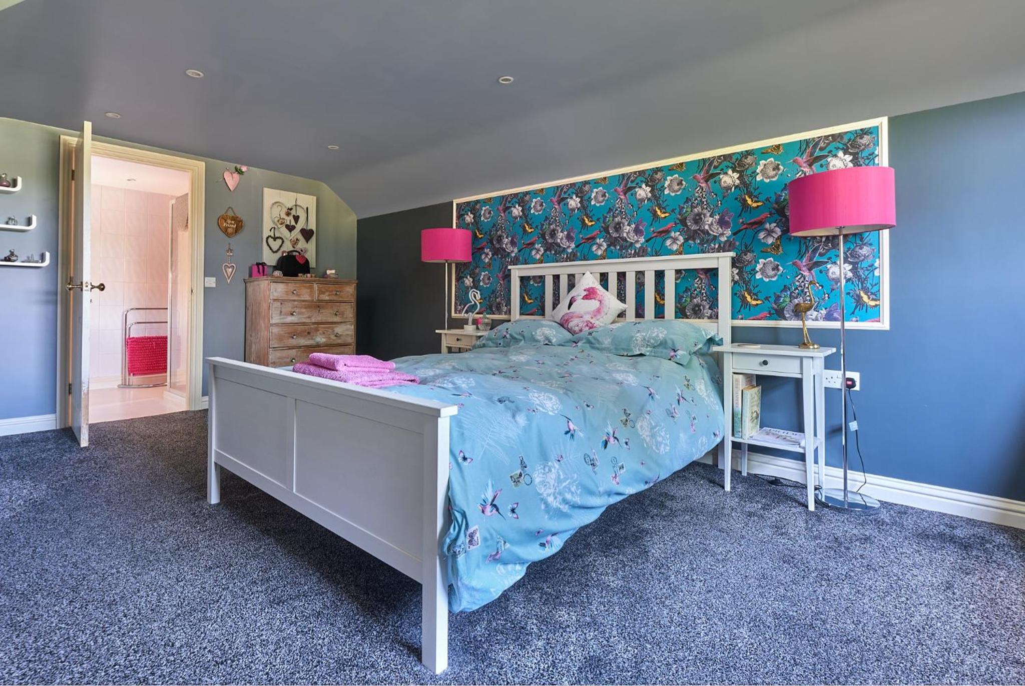 Deluxe Double Room with Shower photo 3