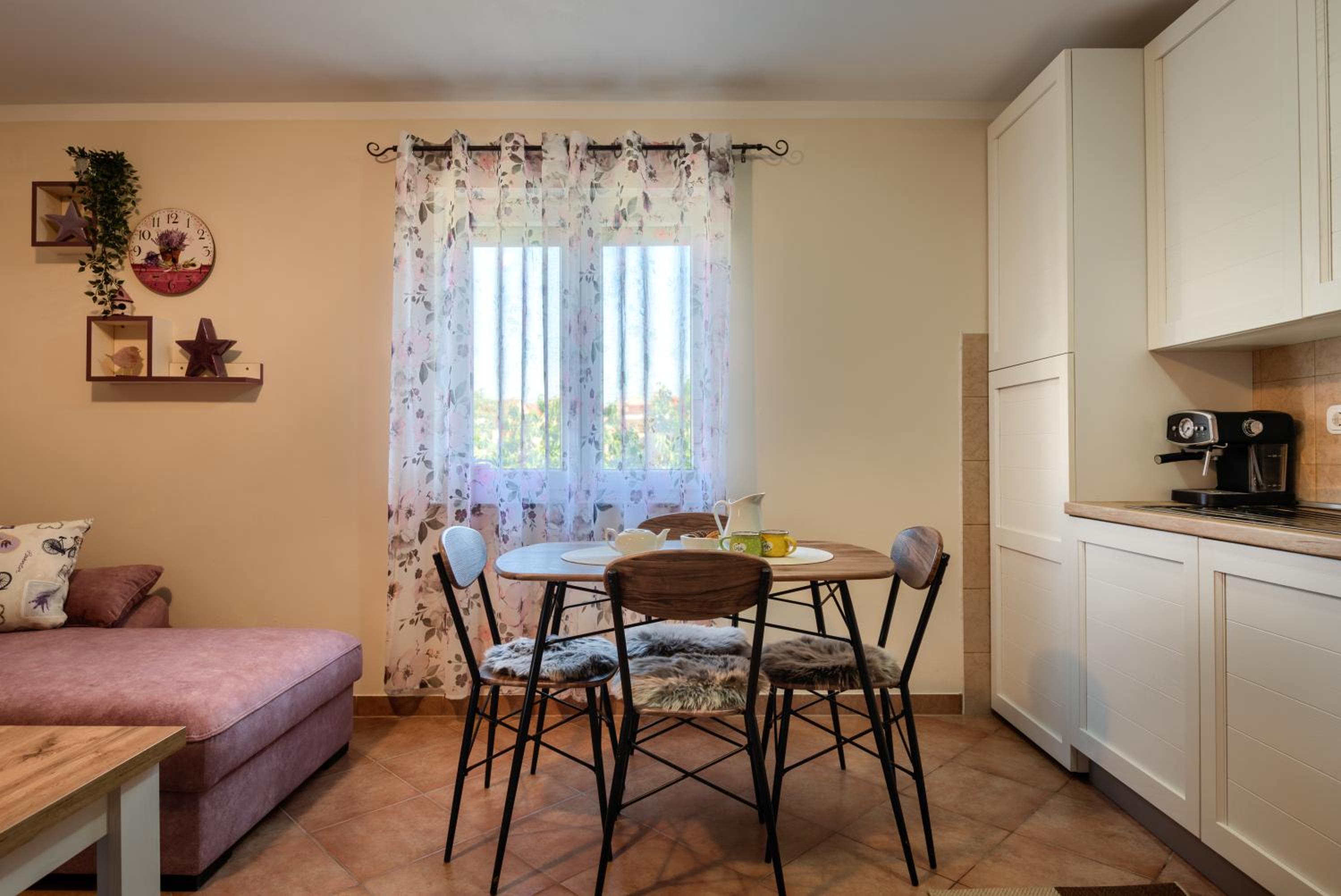Two-Bedroom Apartment - Photo 6