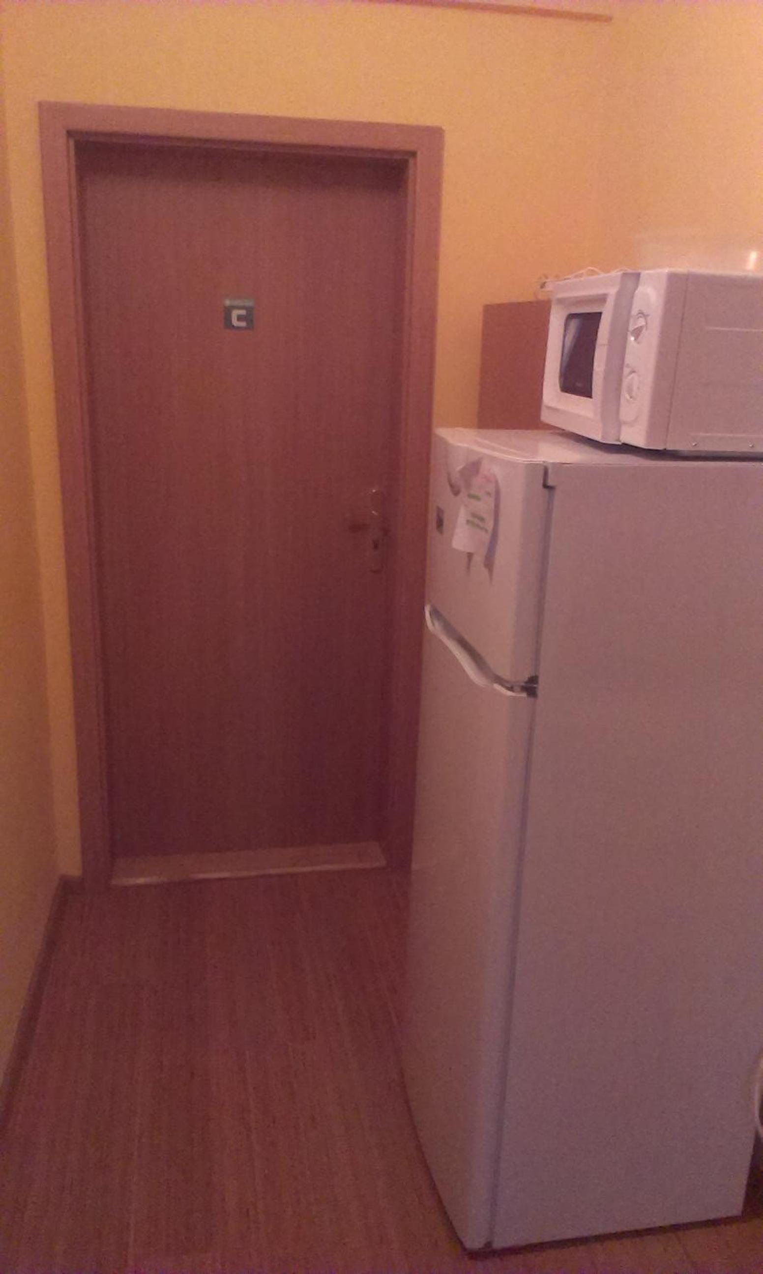 Double or Twin Room with Private Bathroom - Photo 2