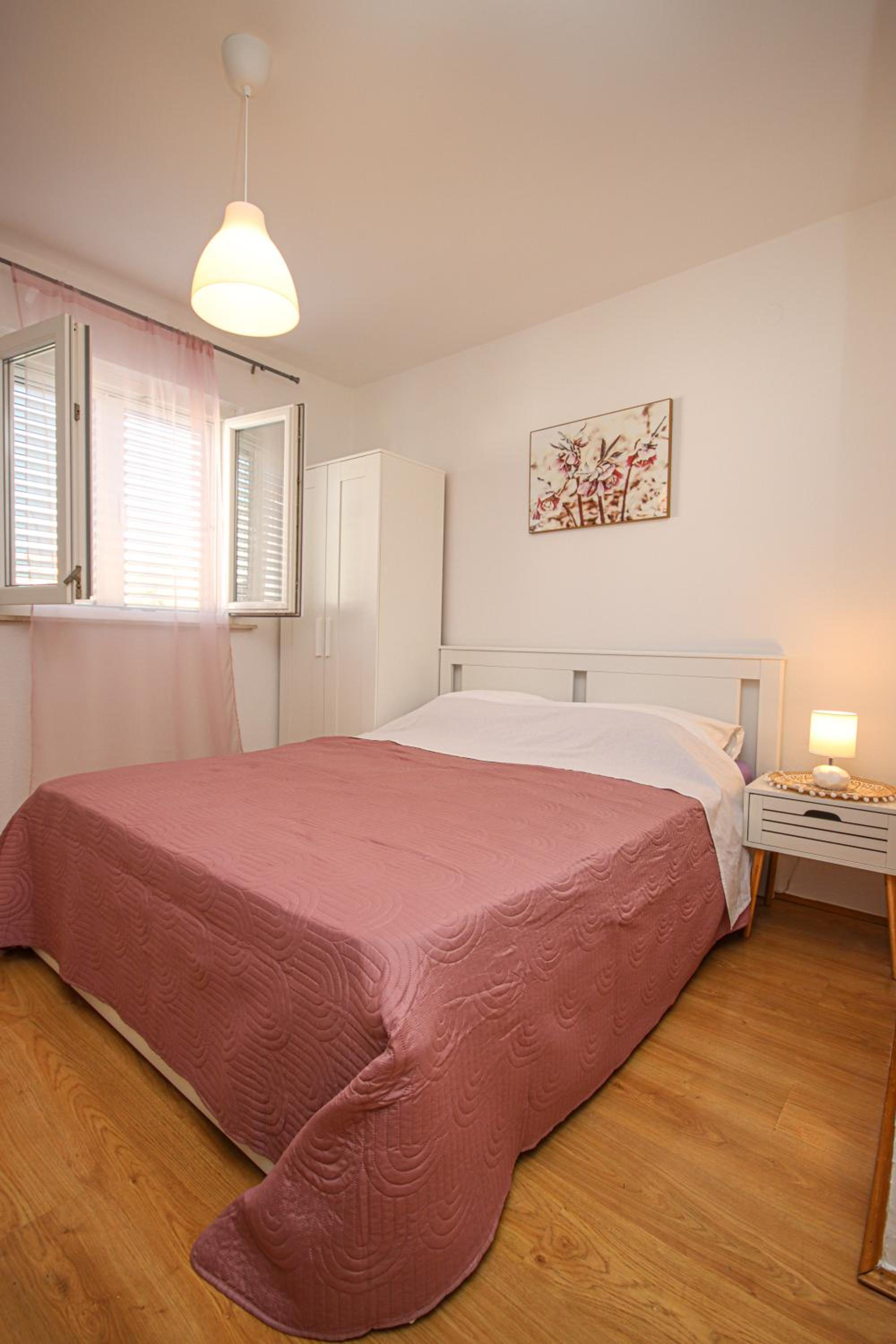 Studio Apartment photo 1