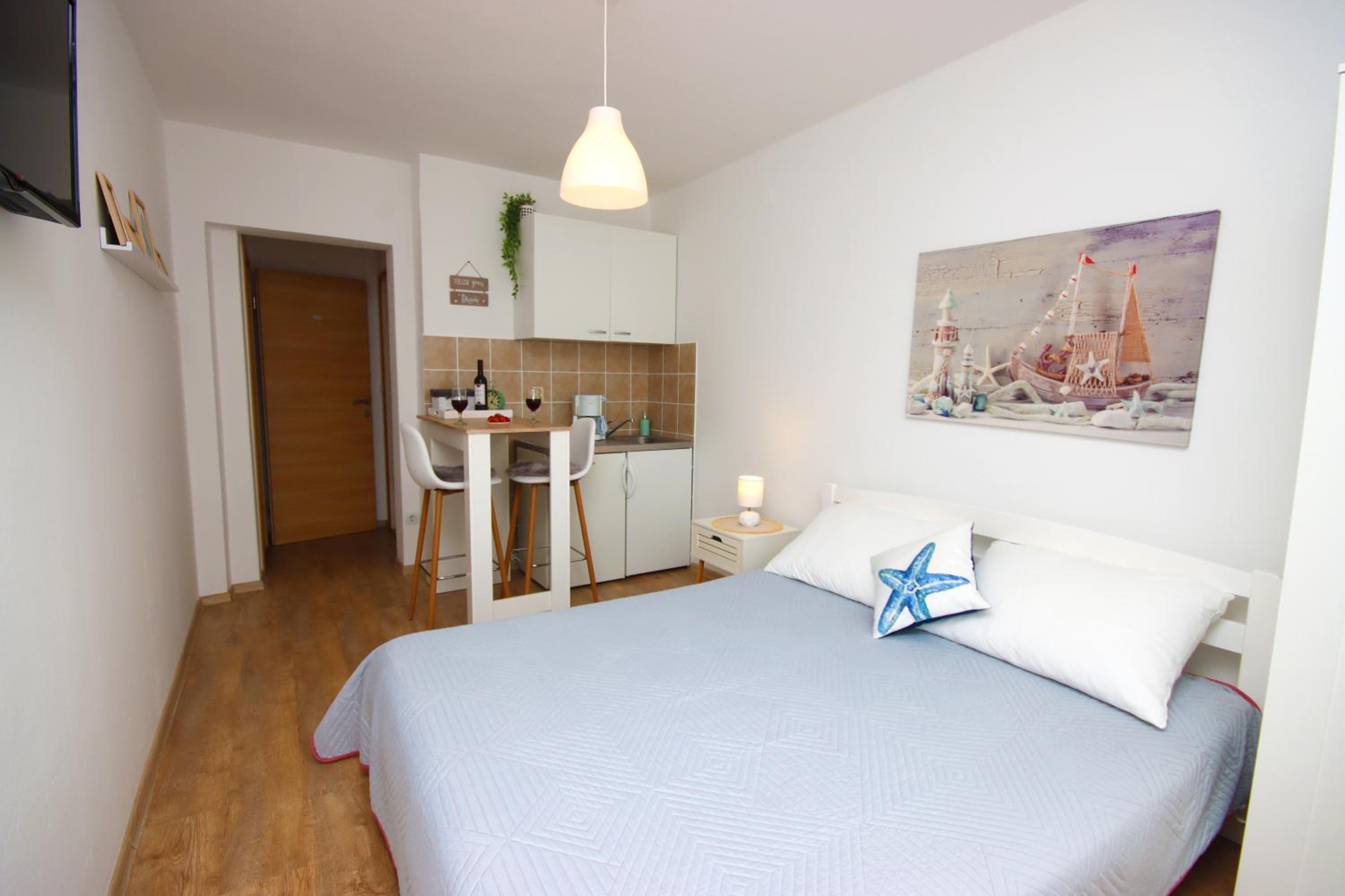 Studio Apartment with Sea View photo 1