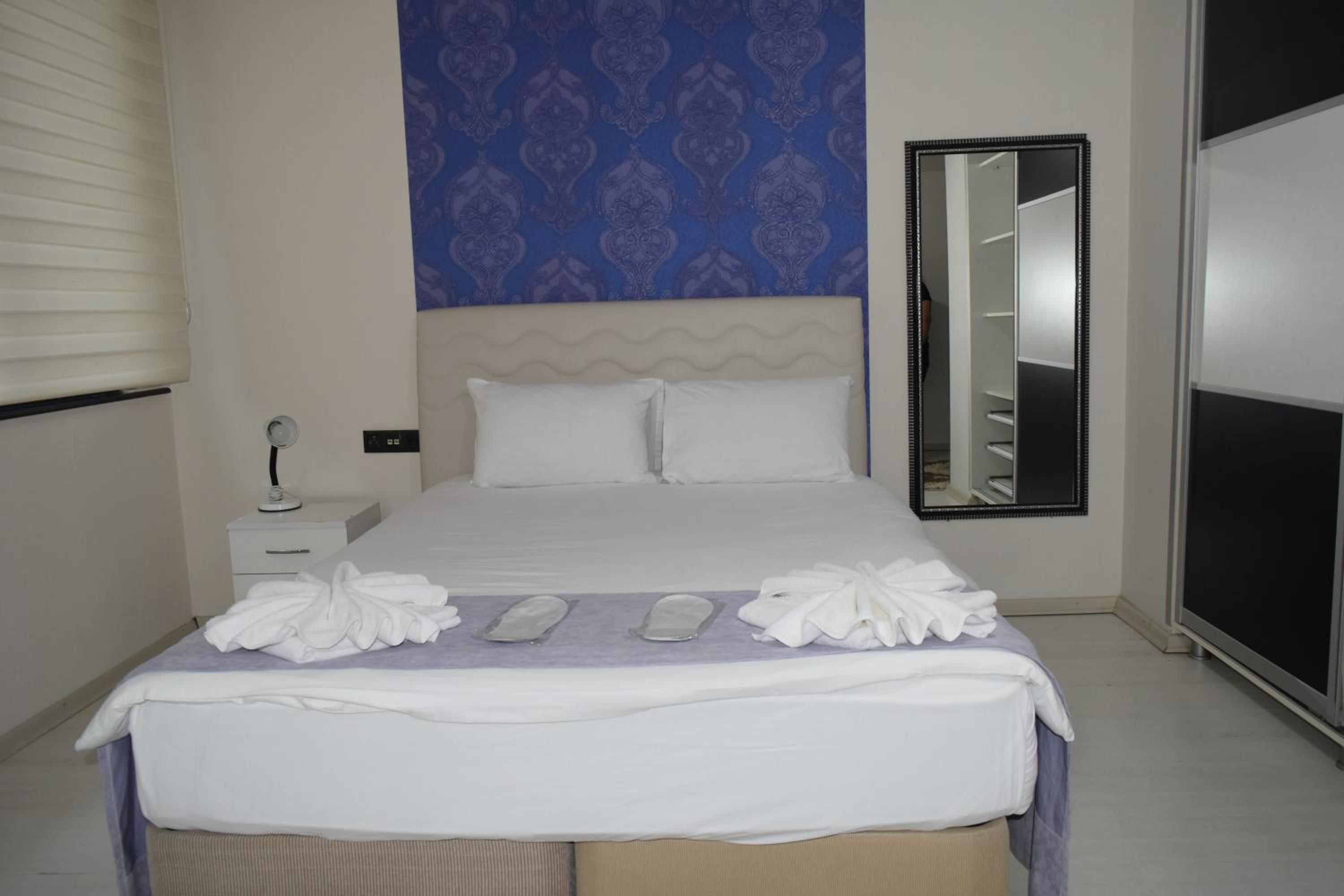 Standard Double Room - Photo 10