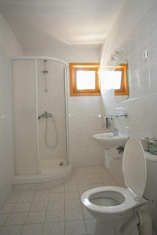 Double Room - Photo 2