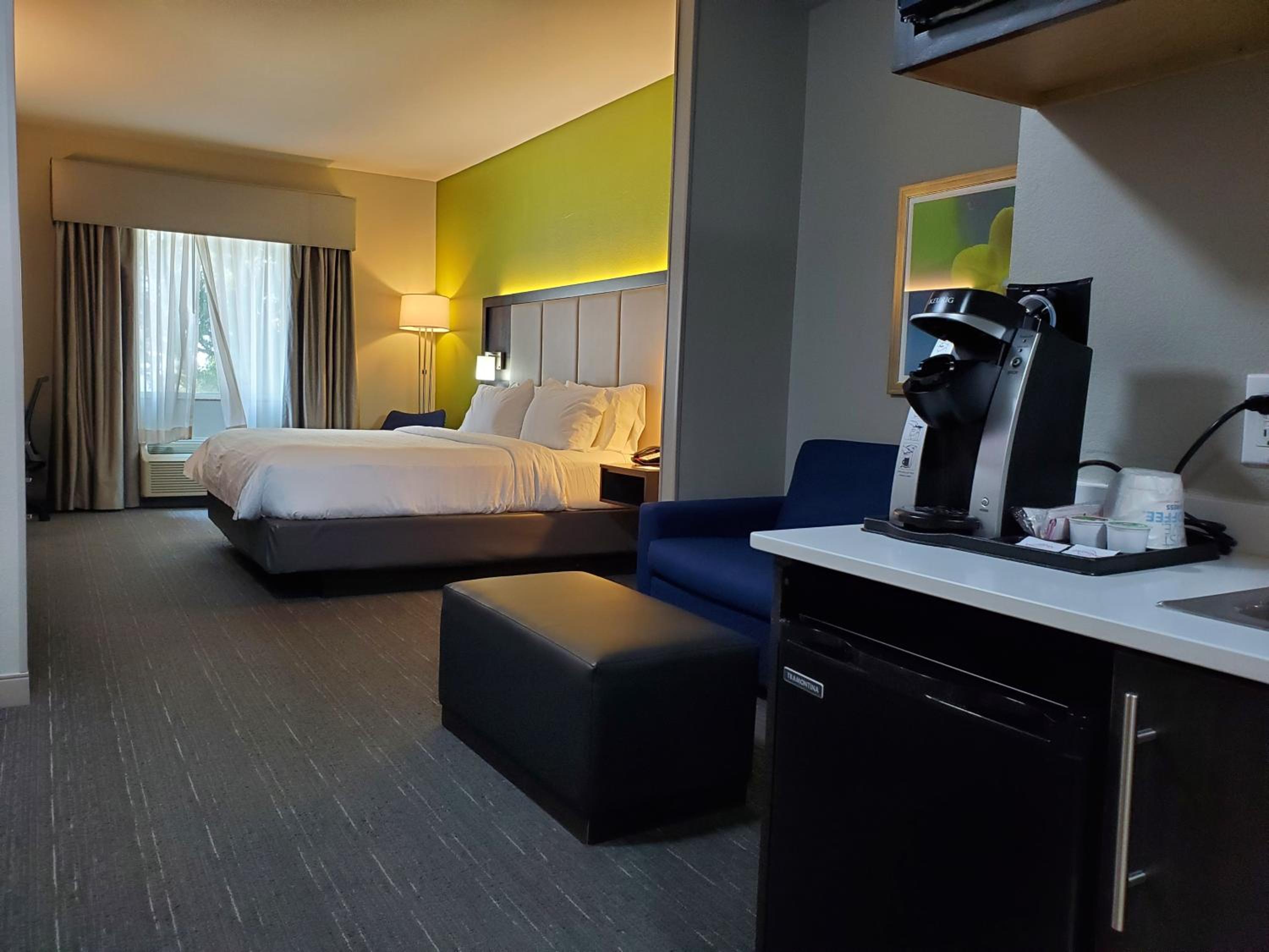 King Suite - Photo 7