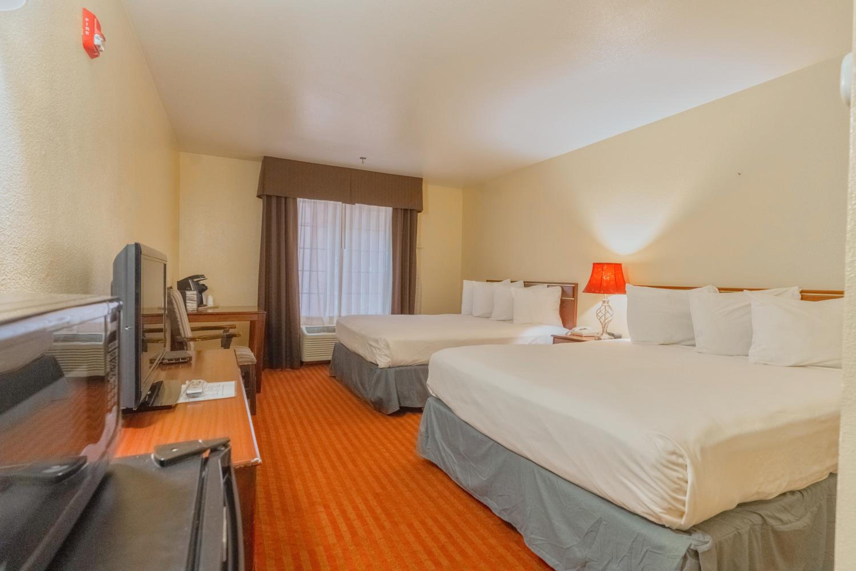 Double Room - Disability Access photo 1