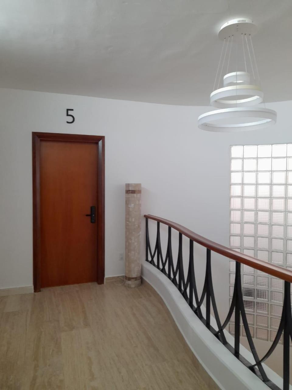 Double Room with Balcony - Photo 17