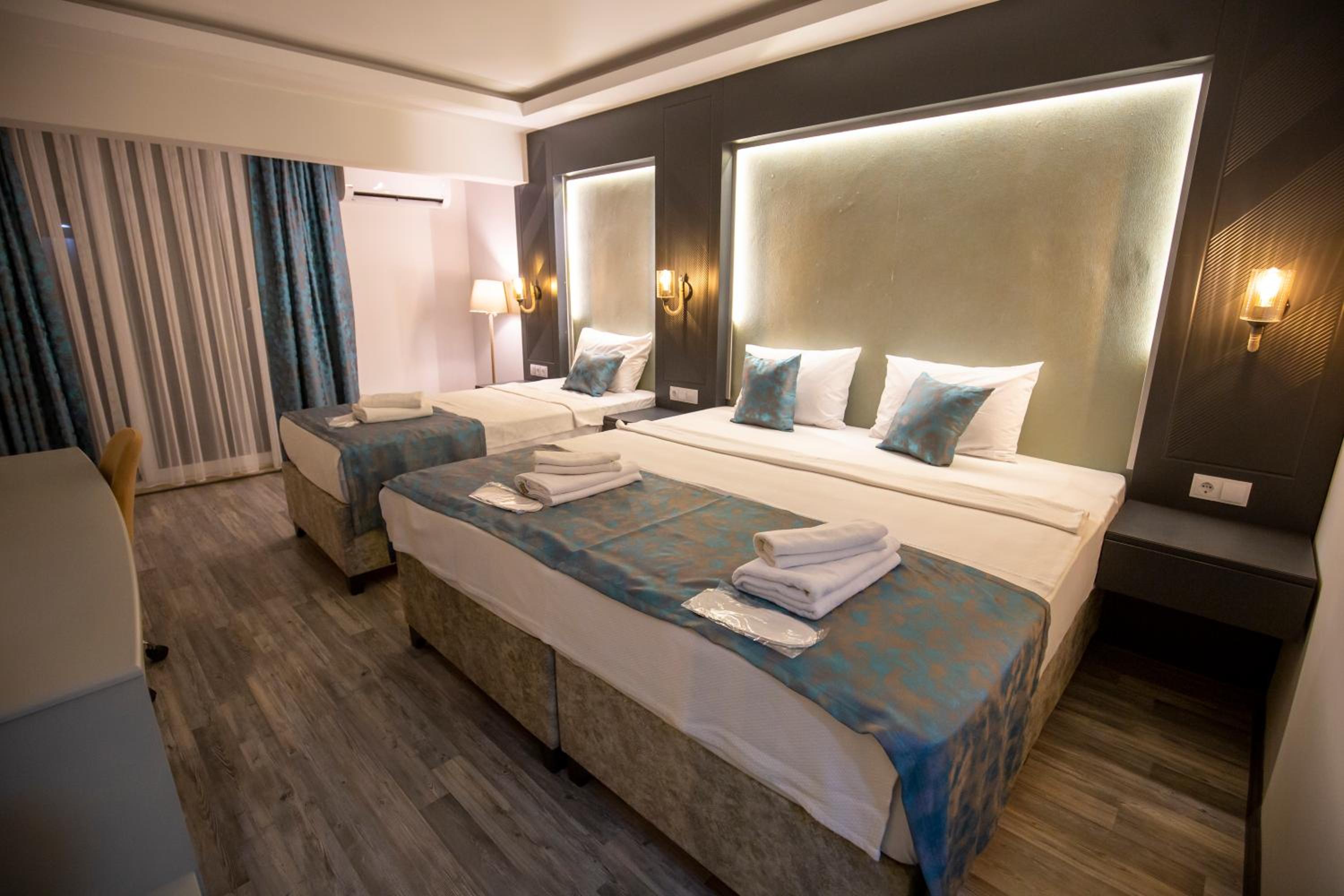 Standard Triple Room - Photo 10