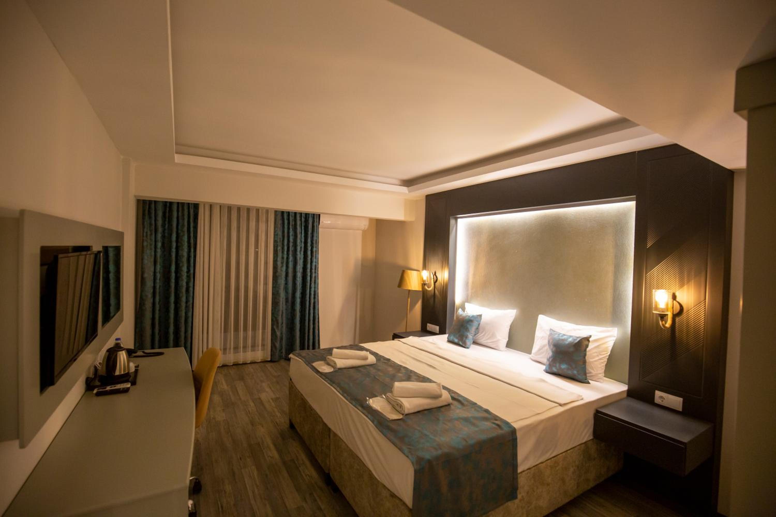 Deluxe Double Room - Photo 1