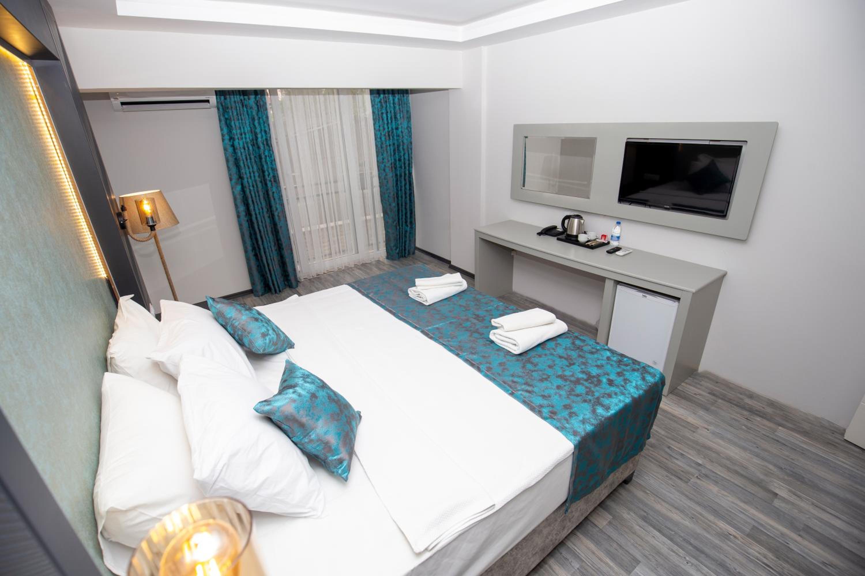 Deluxe Double Room - Photo 4