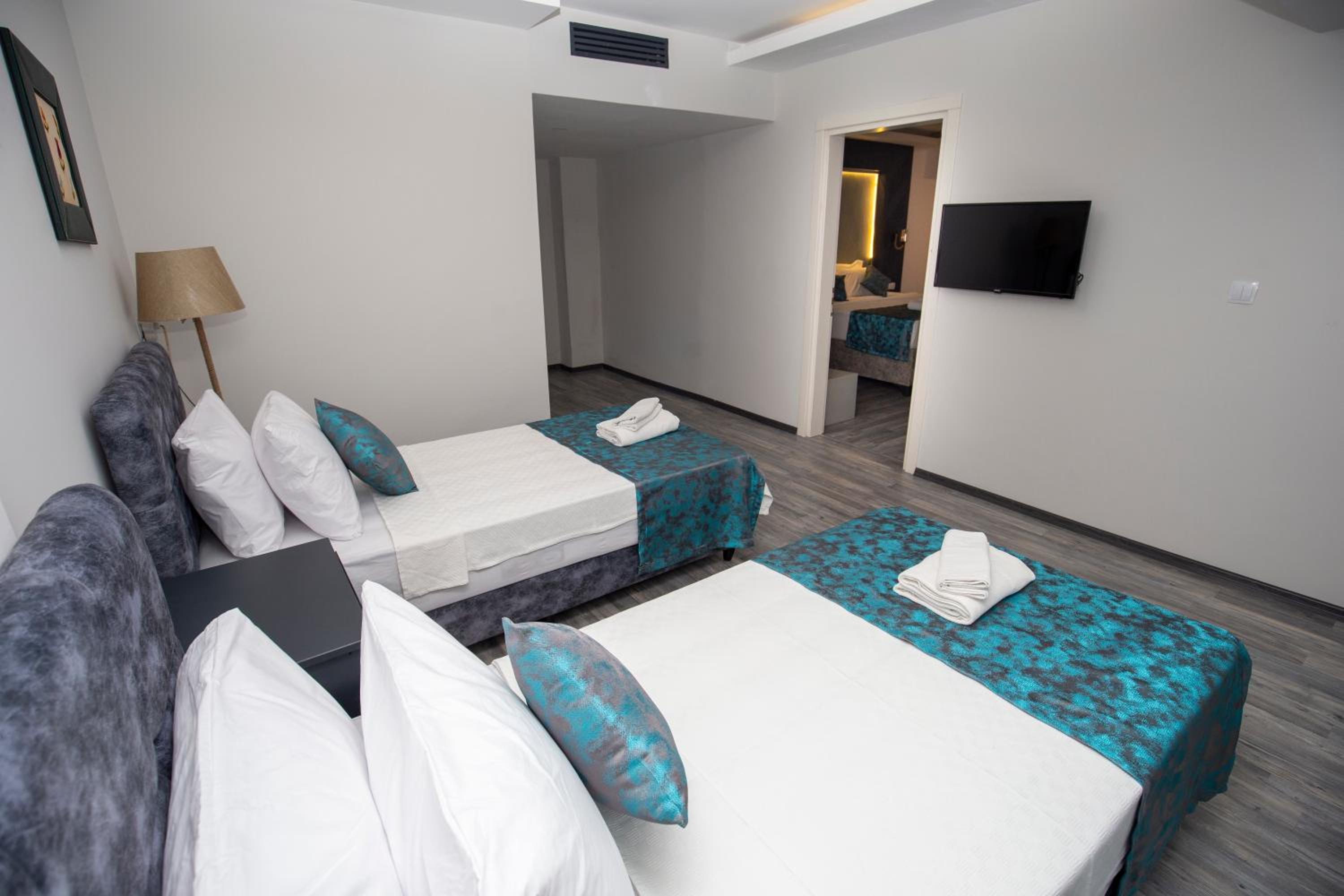Family Suite - Photo 4