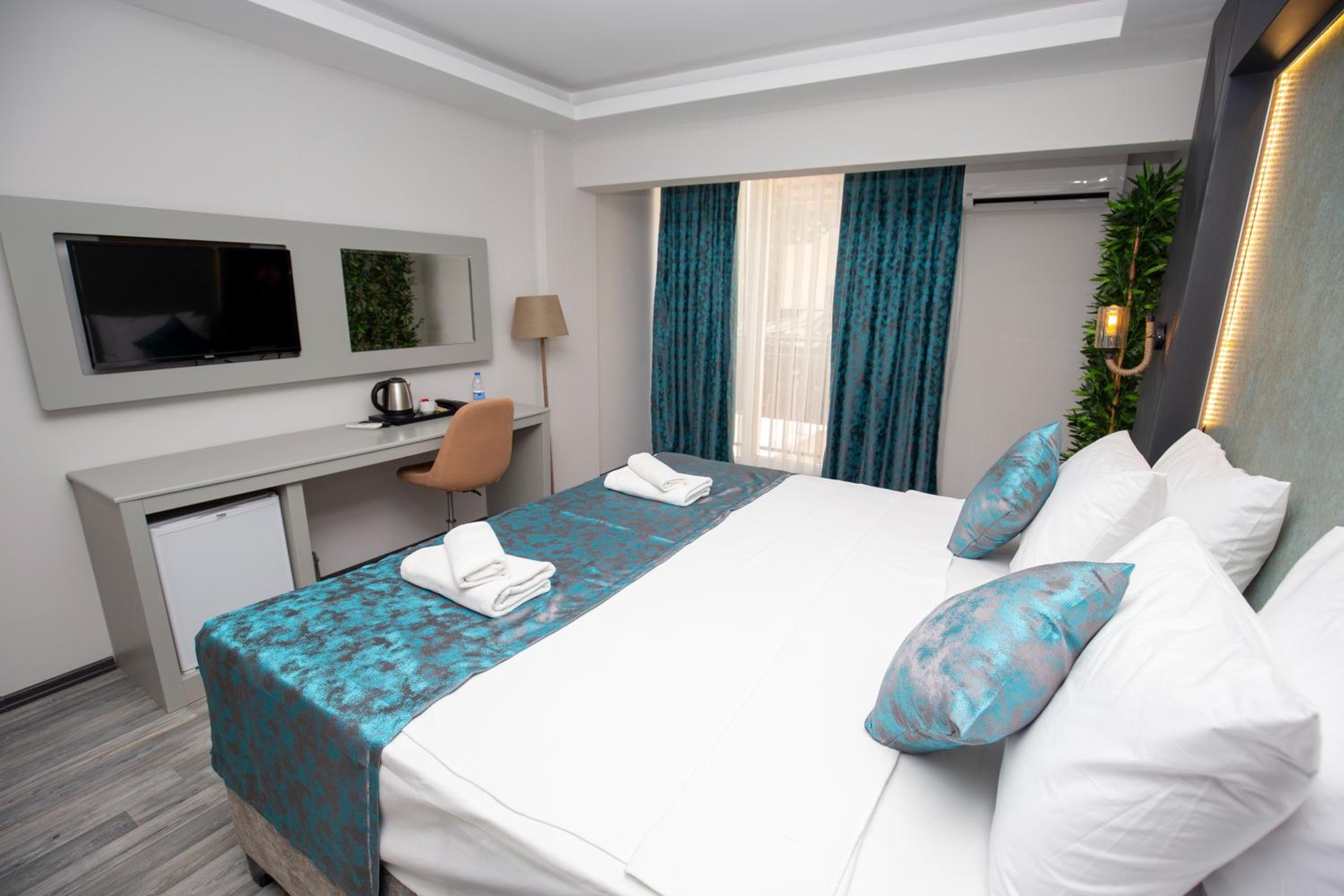 Deluxe Double Room - Photo 3
