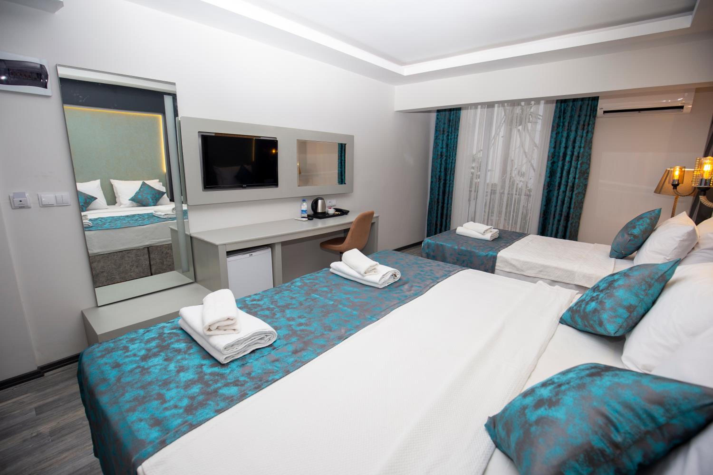 Standard Triple Room - Photo 3