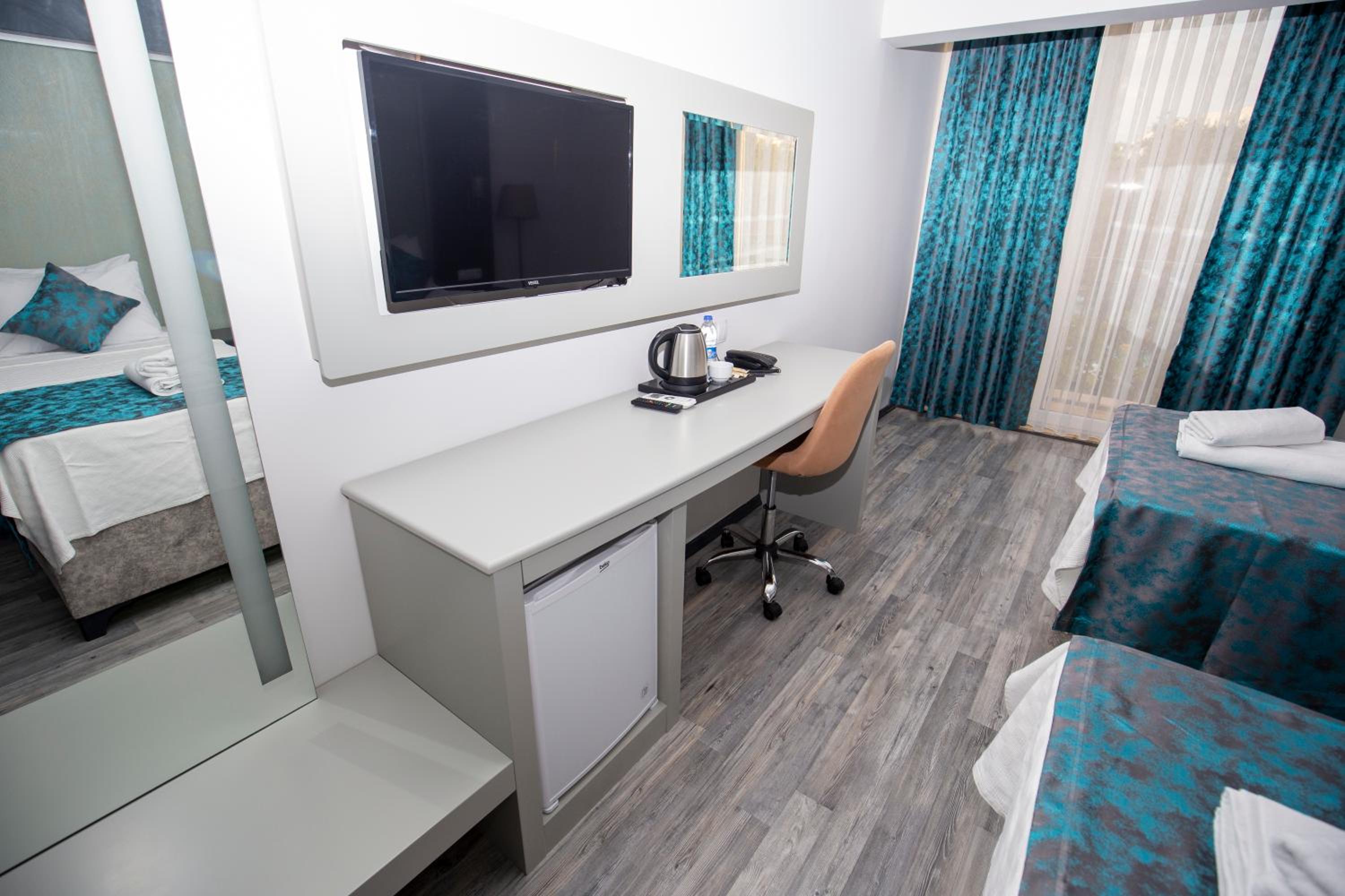 Deluxe Twin Room - Photo 7