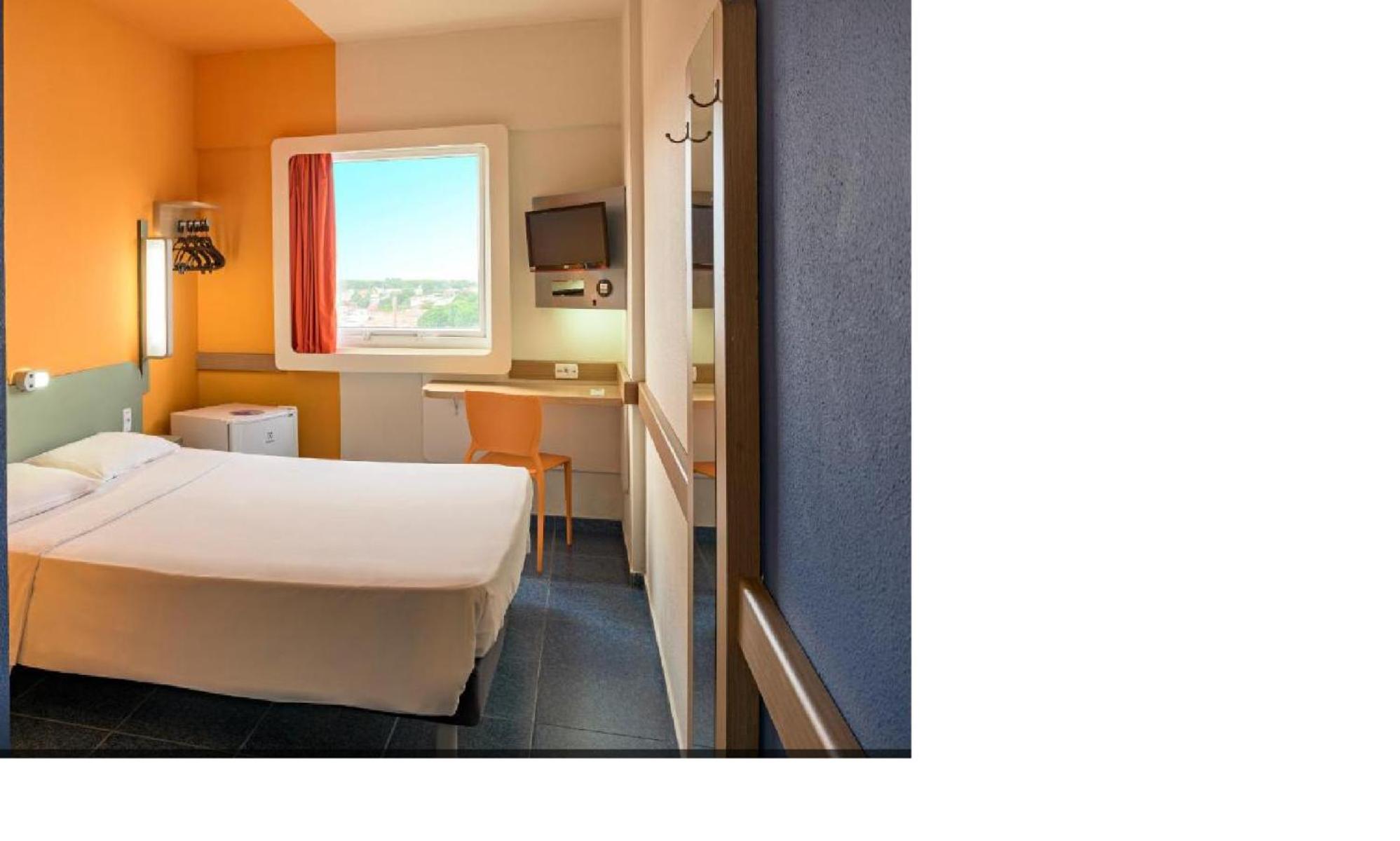 Standard Double Room with Mini Bar and Hair Dryer photo 3