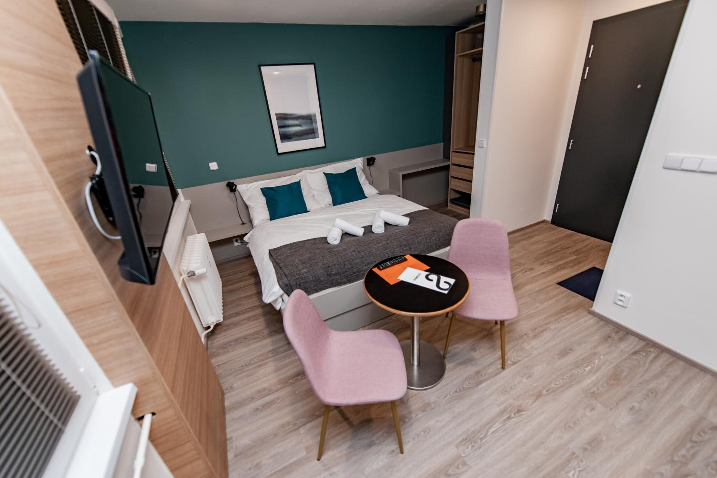 Studio Apartment photo 2