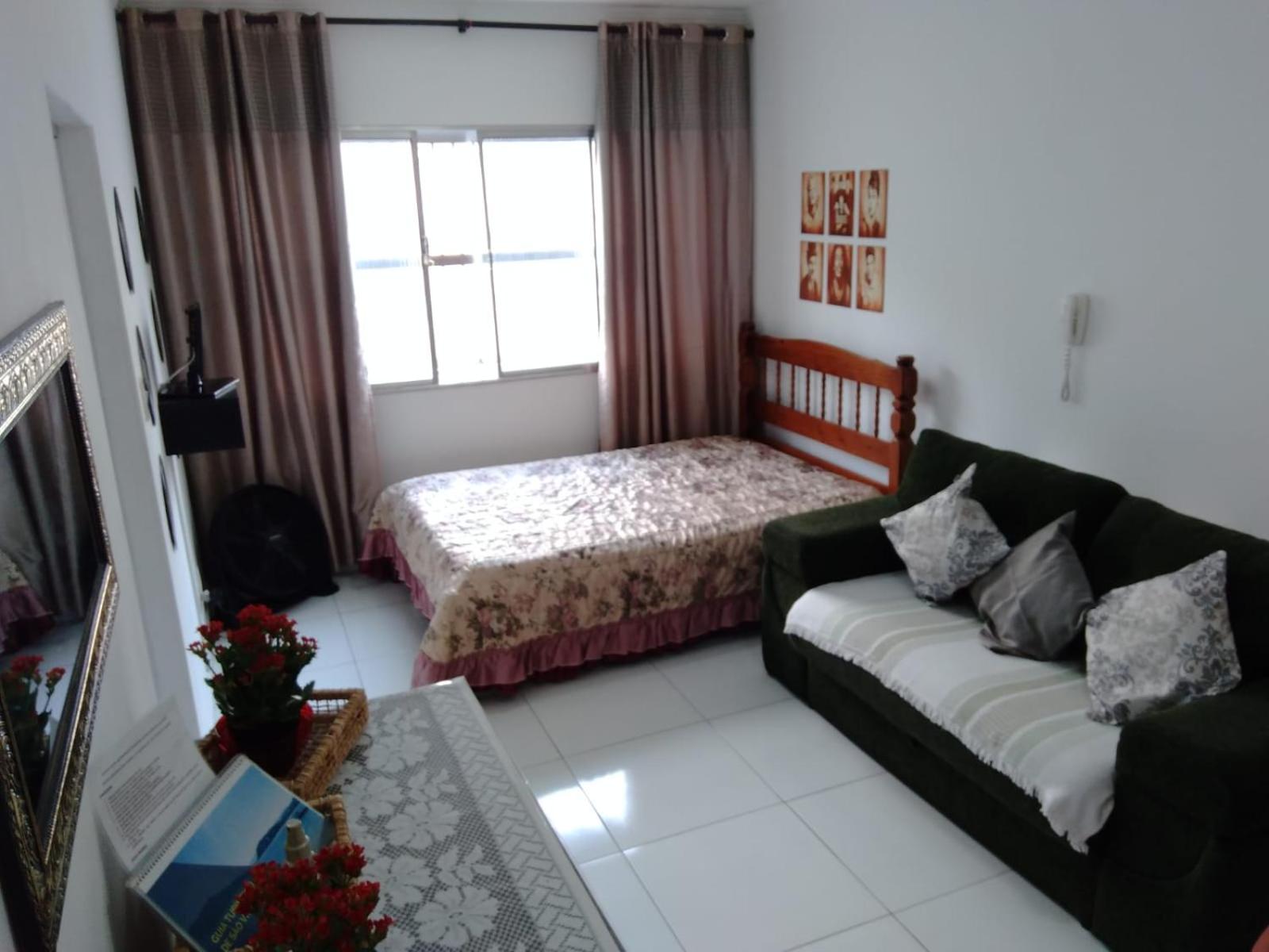 Studio Apartment photo 1