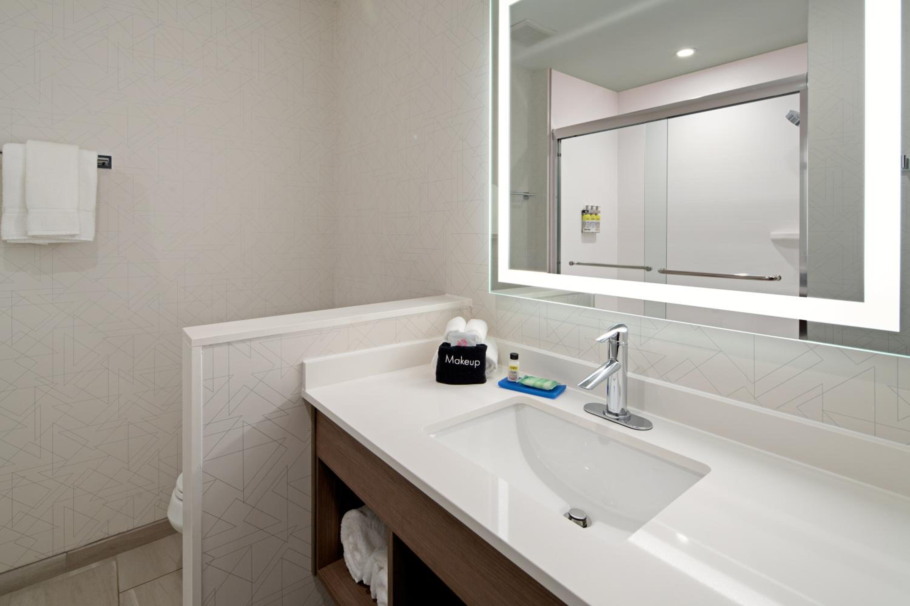 Standard Room photo 2