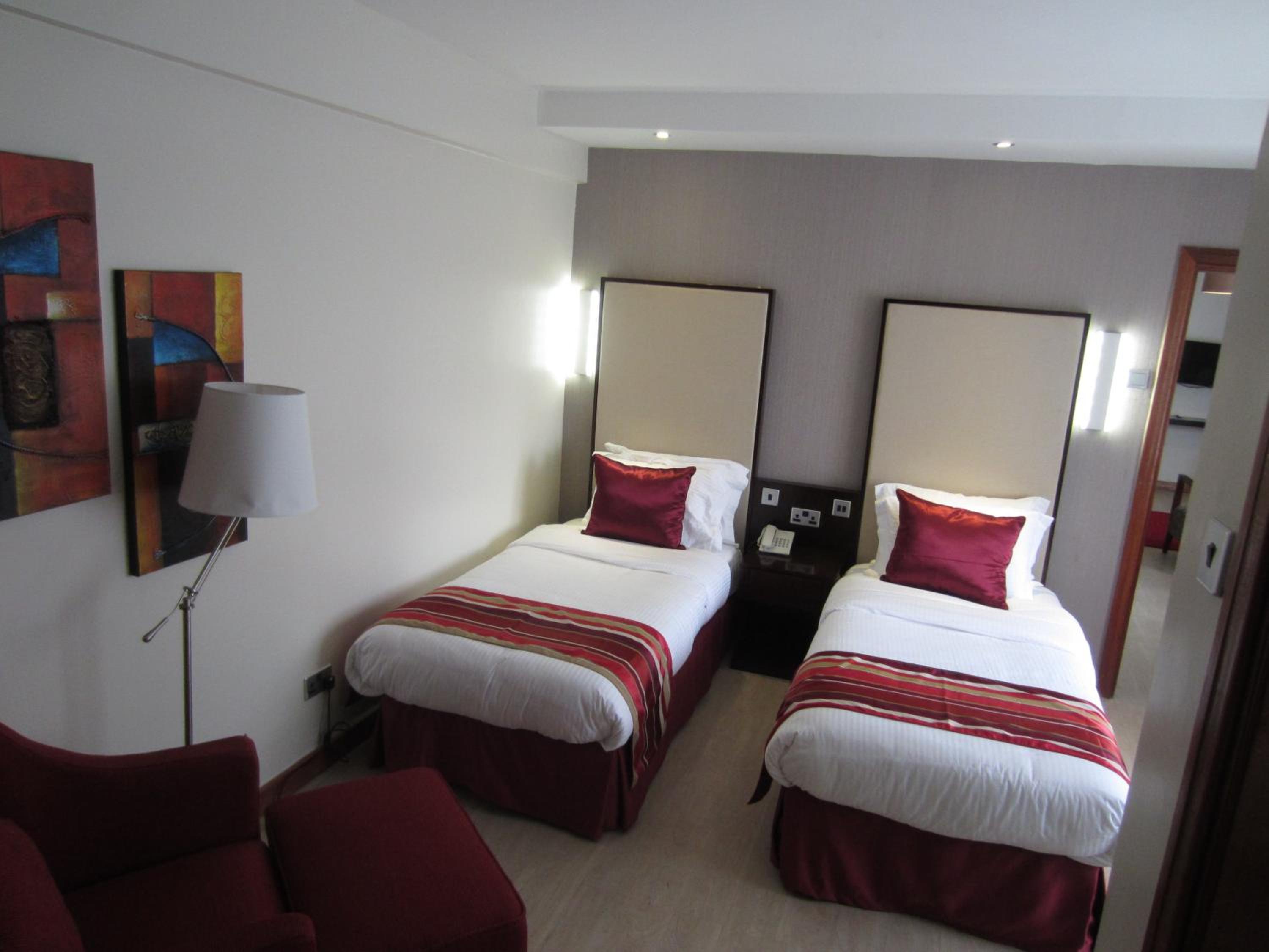 Superior Room  02  Single Beds photo 3