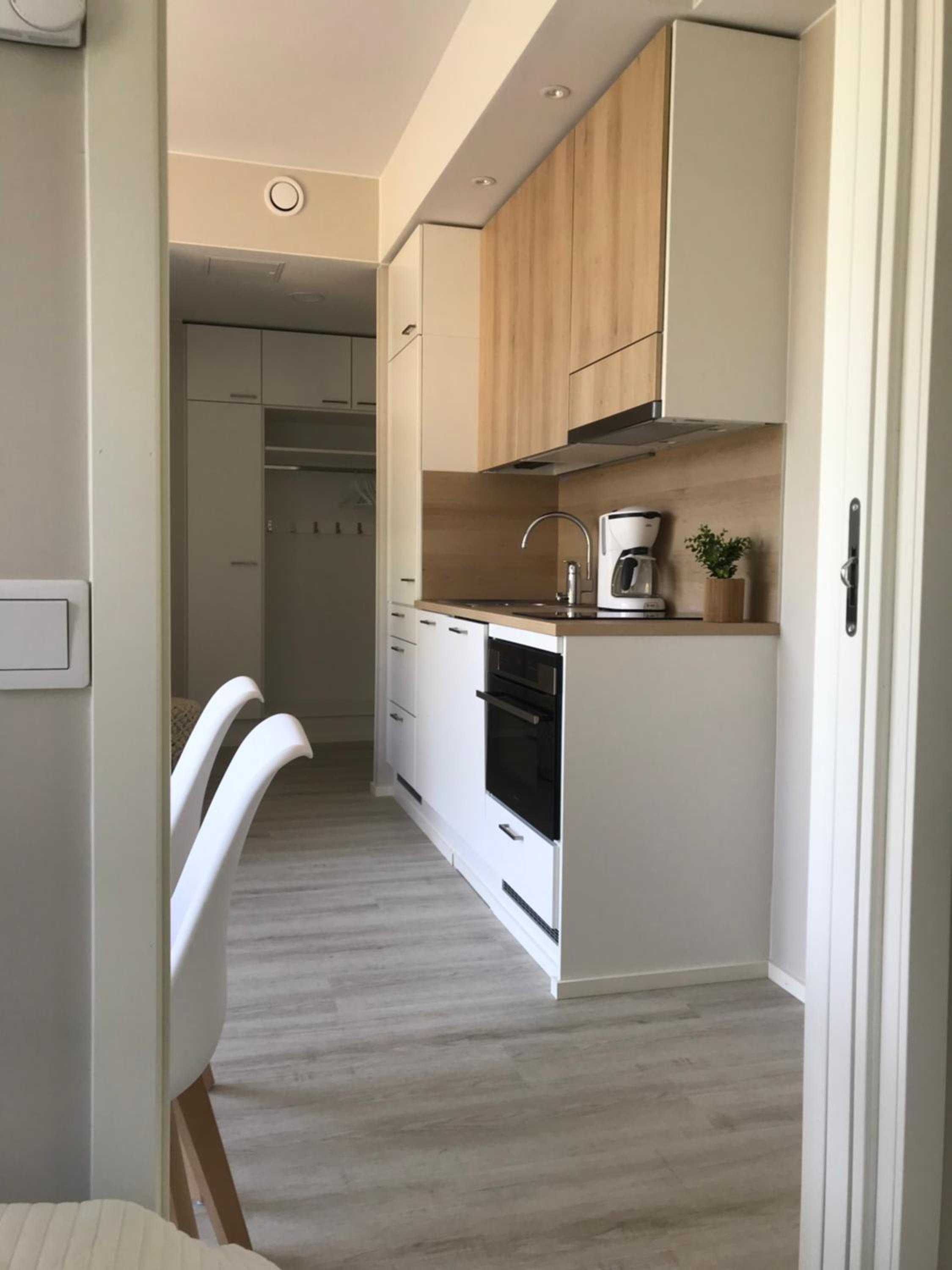One-Bedroom Apartment - Photo 4