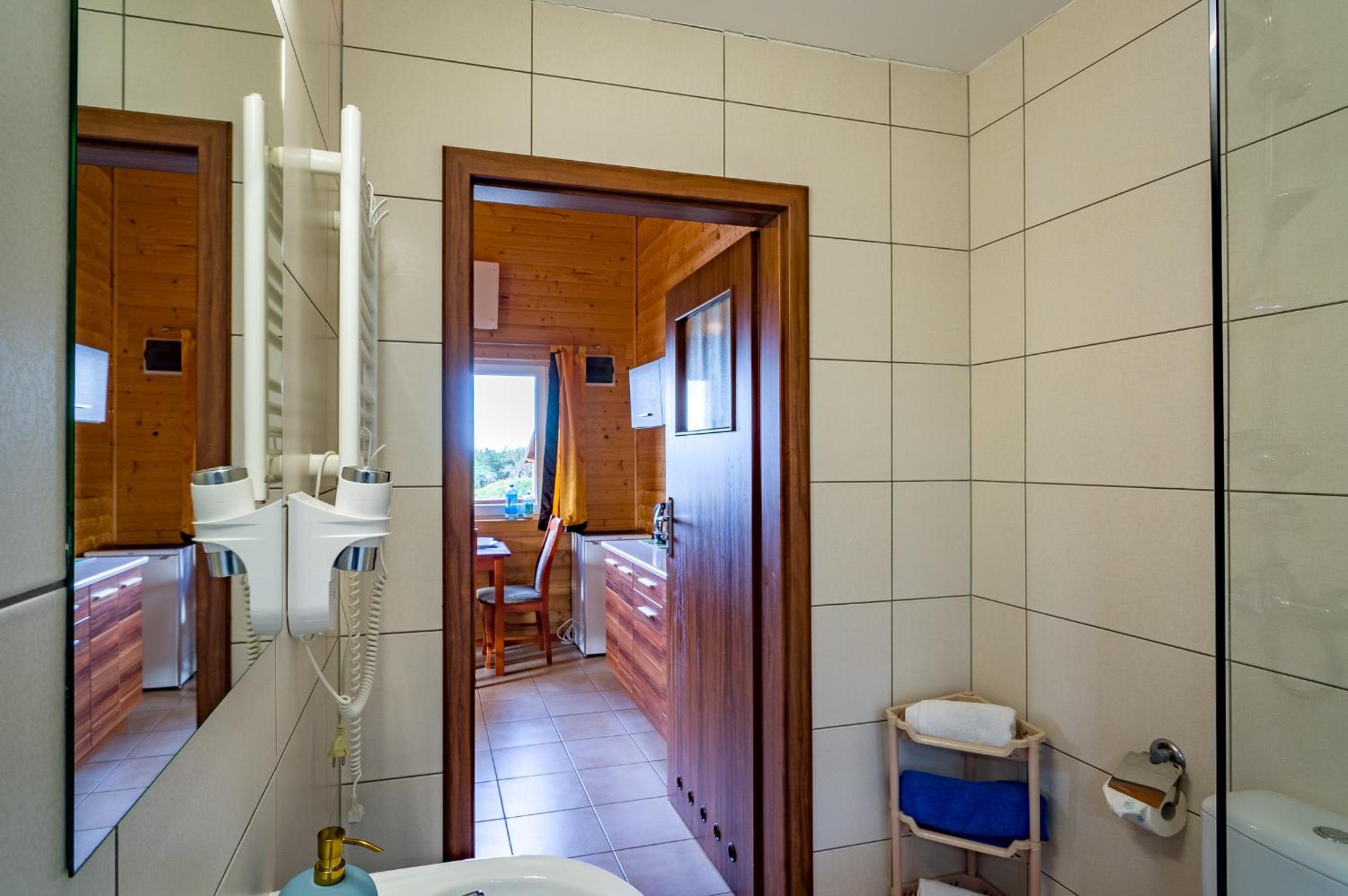 Chalet (4 Adults) photo 3