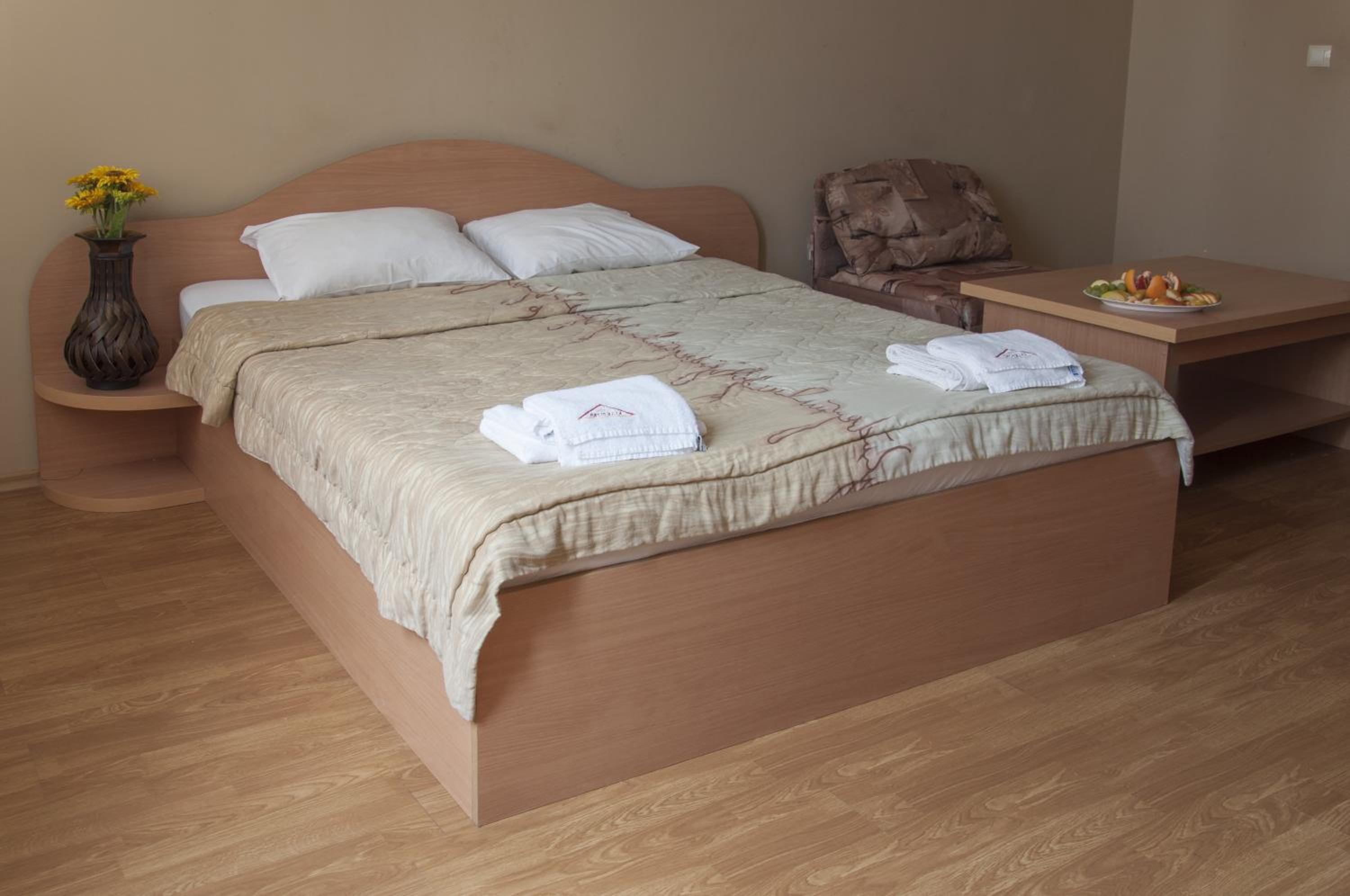 Double Room - Photo 11