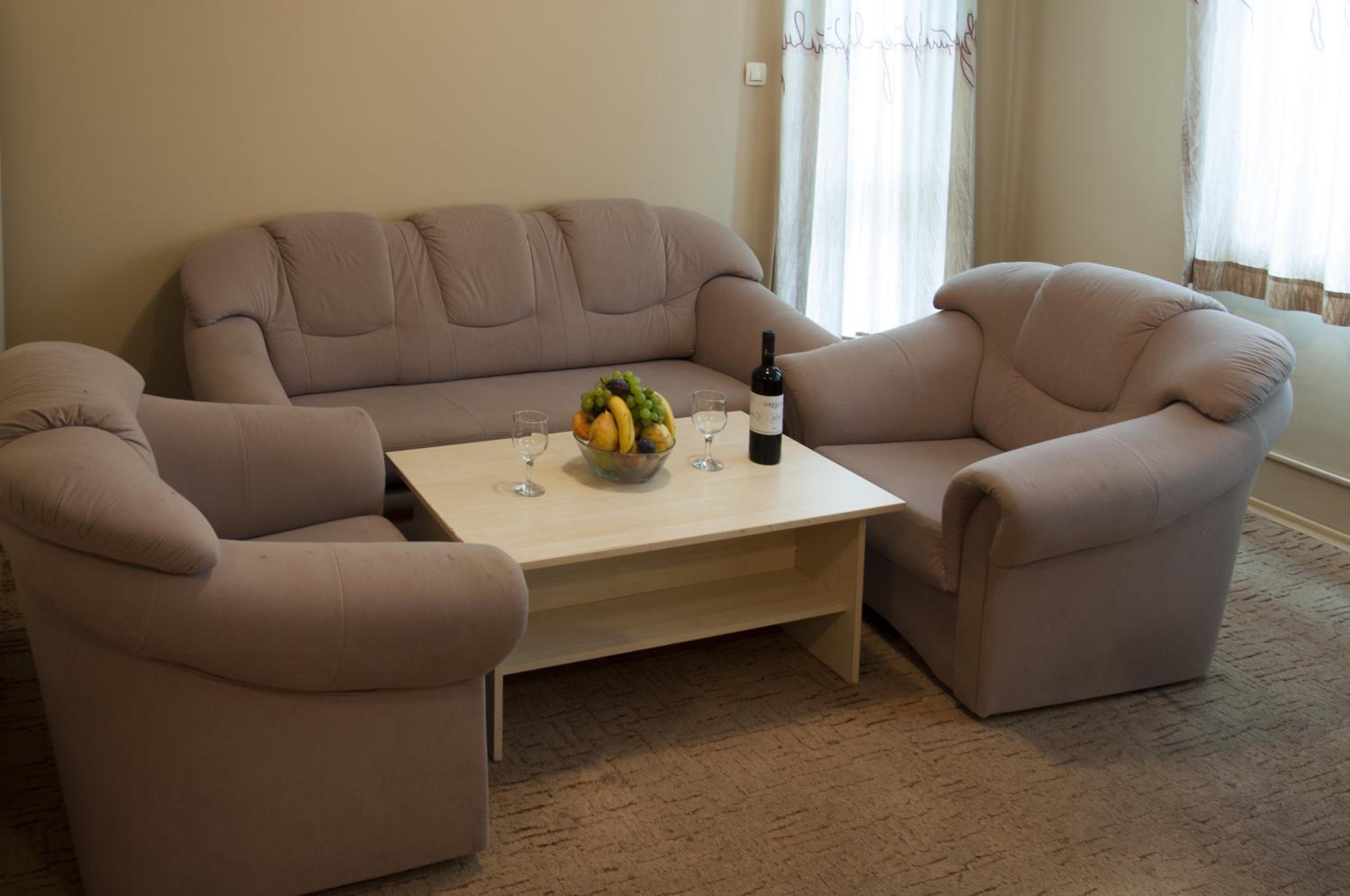Suite - Photo 20