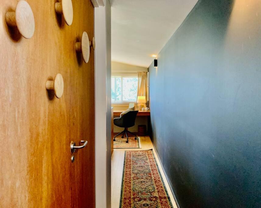One-Bedroom House photo 1