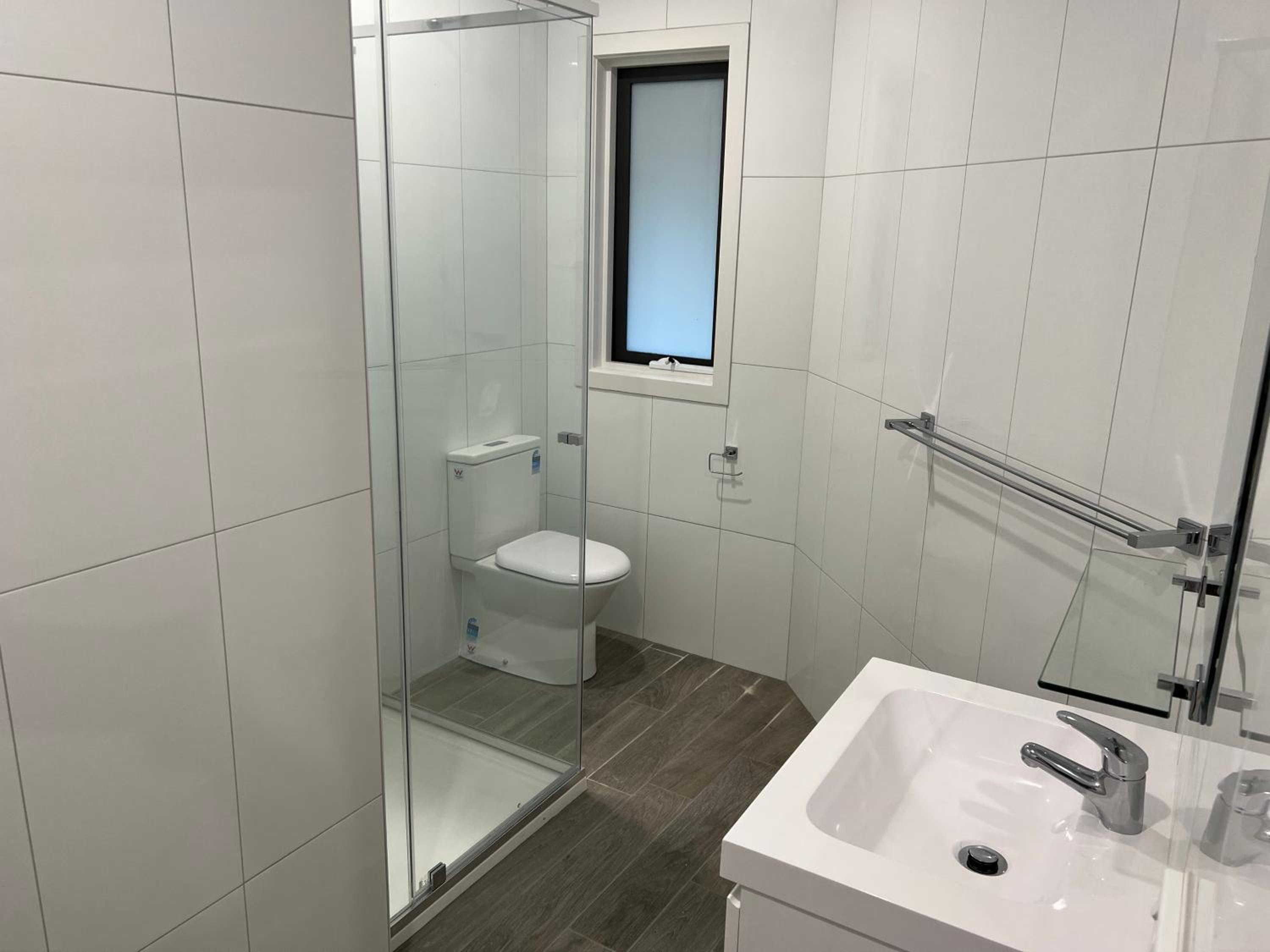 Deluxe King Room - Photo 15