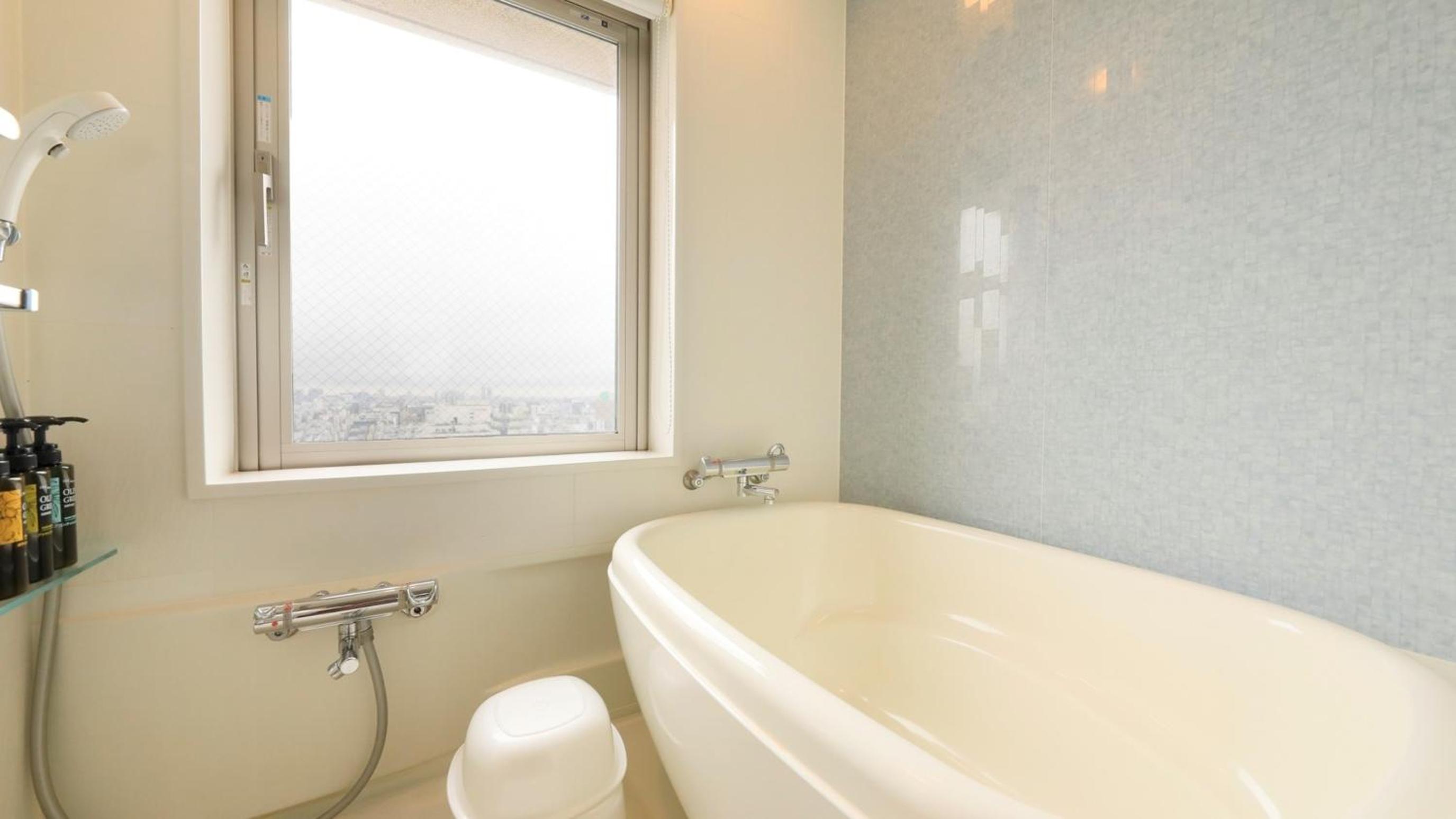 Twin Room - Non-Smoking photo 2