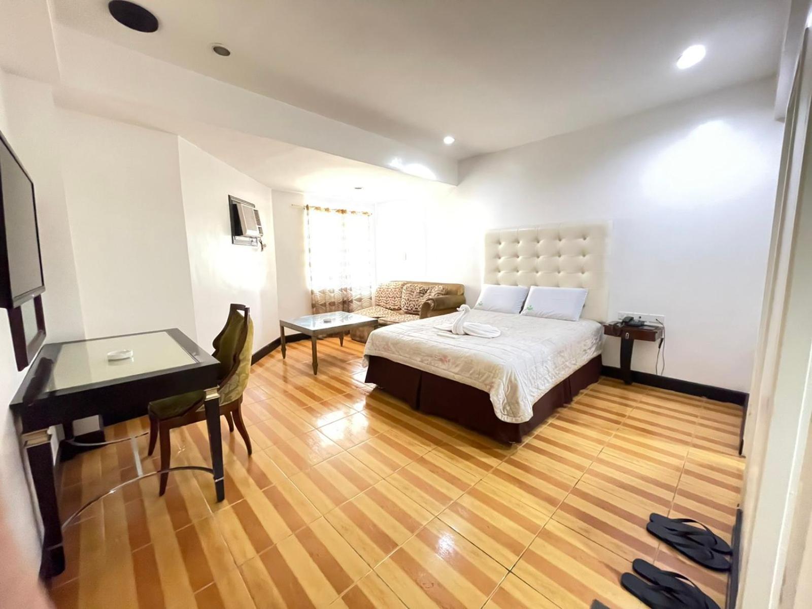 Deluxe Double Room - Photo 1